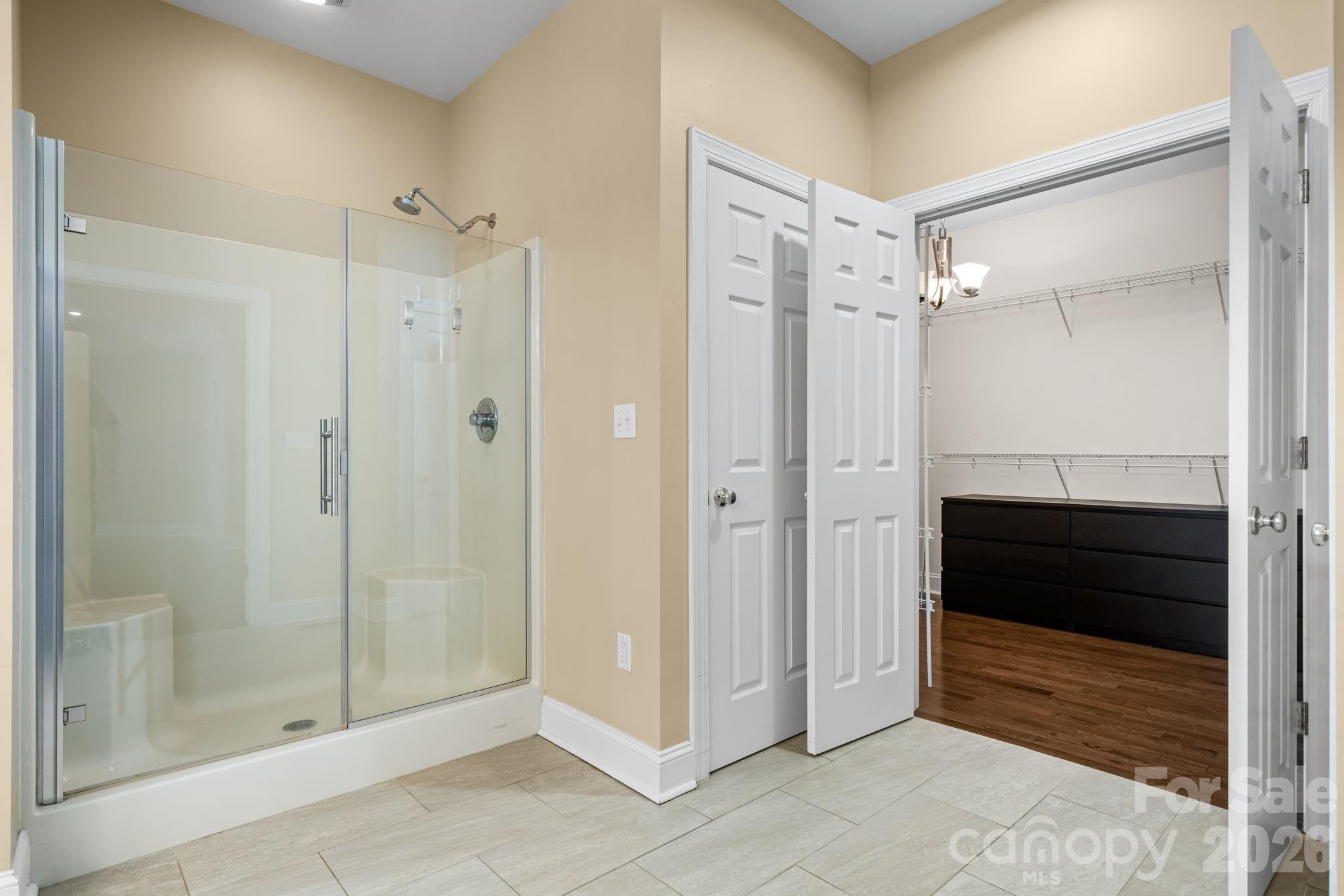 2752 Brittany Drive — Lenoir