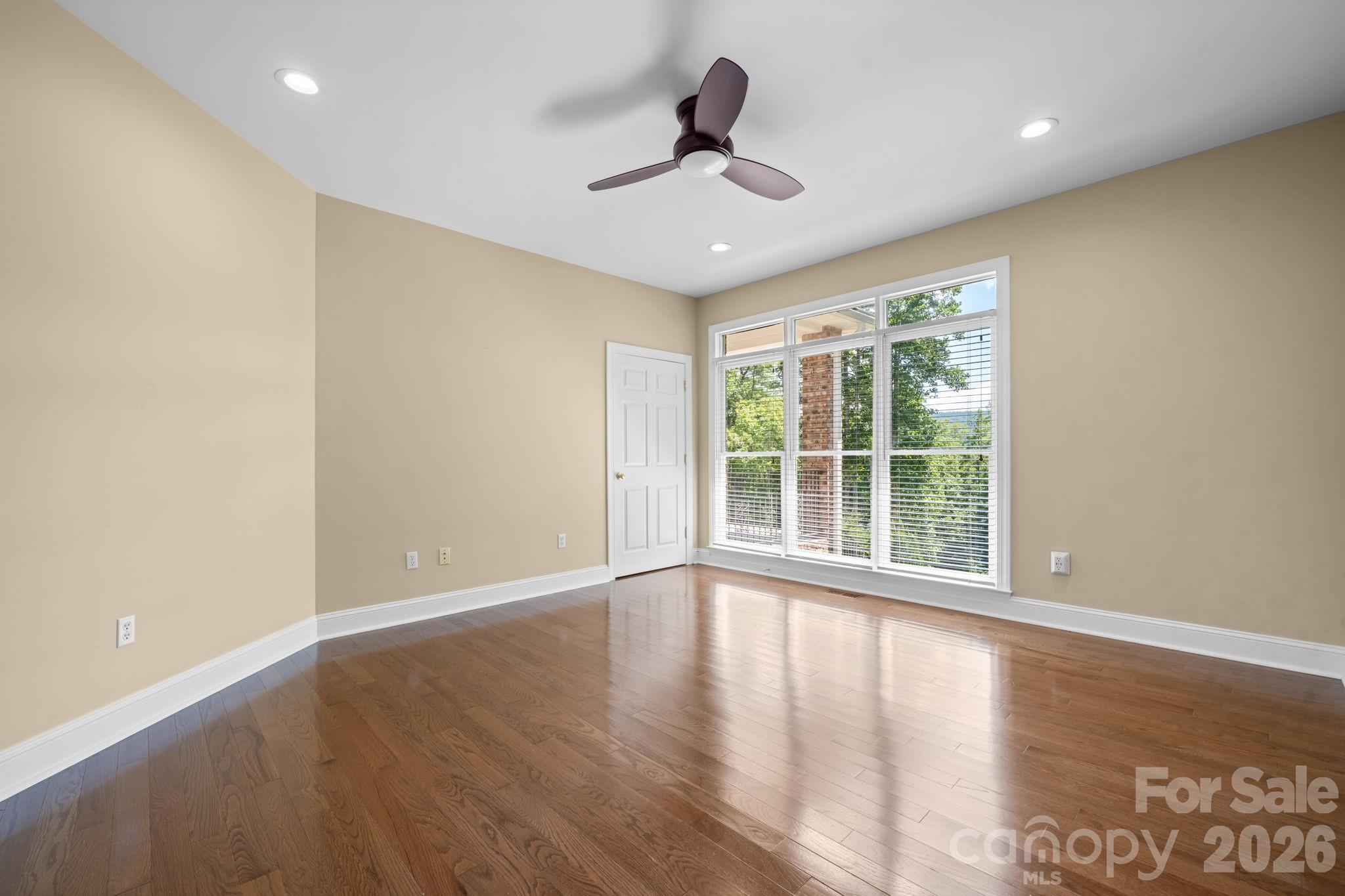 2752 Brittany Drive — Lenoir