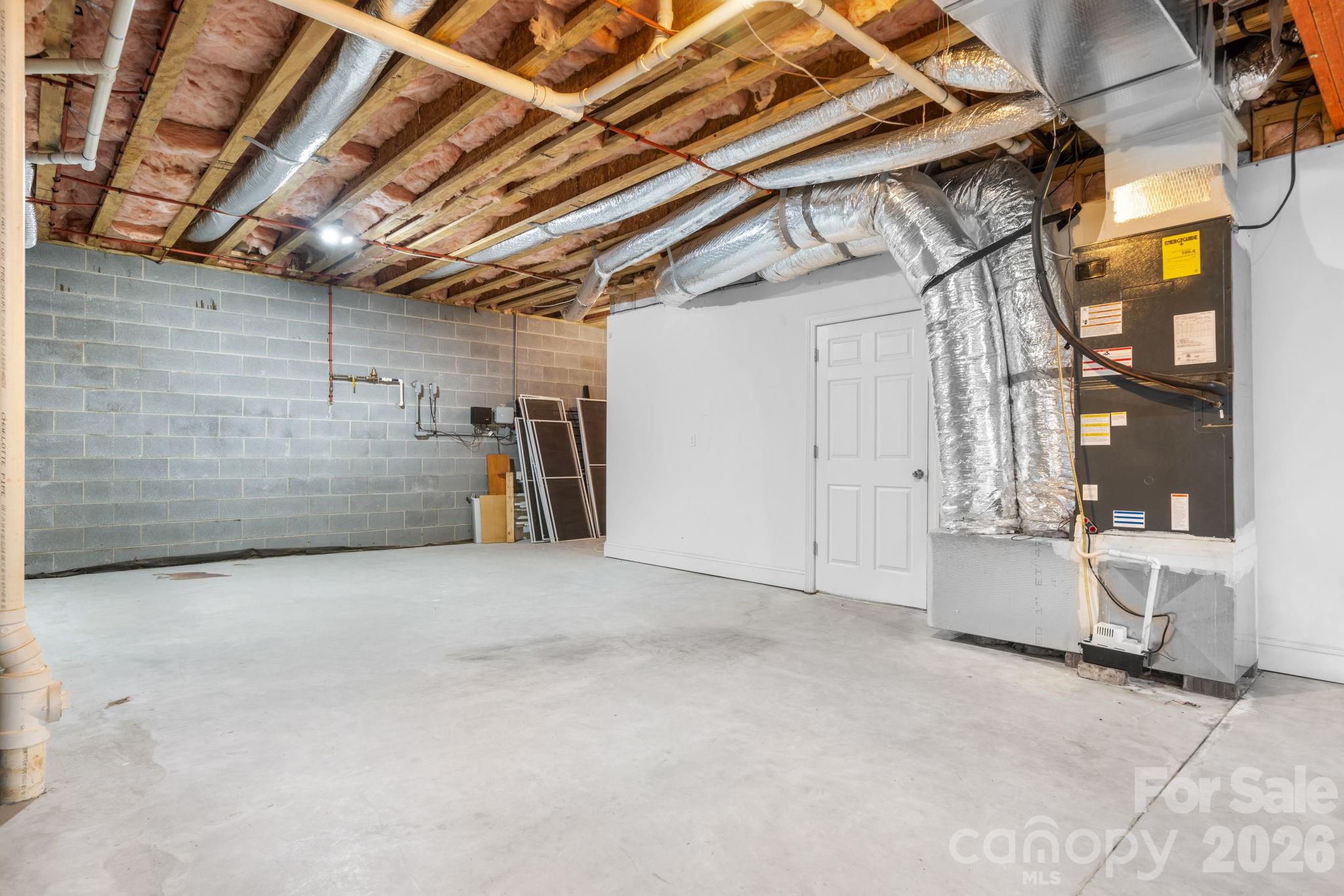 2752 Brittany Drive — Lenoir