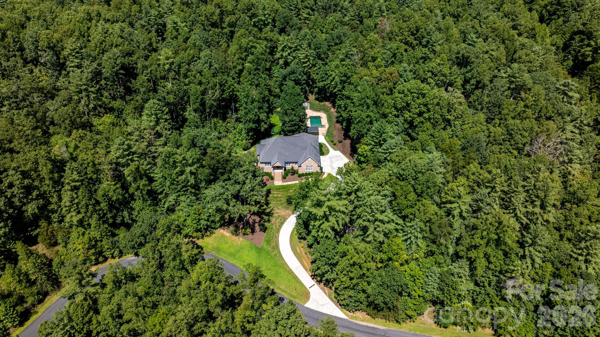 2752 Brittany Drive — Lenoir