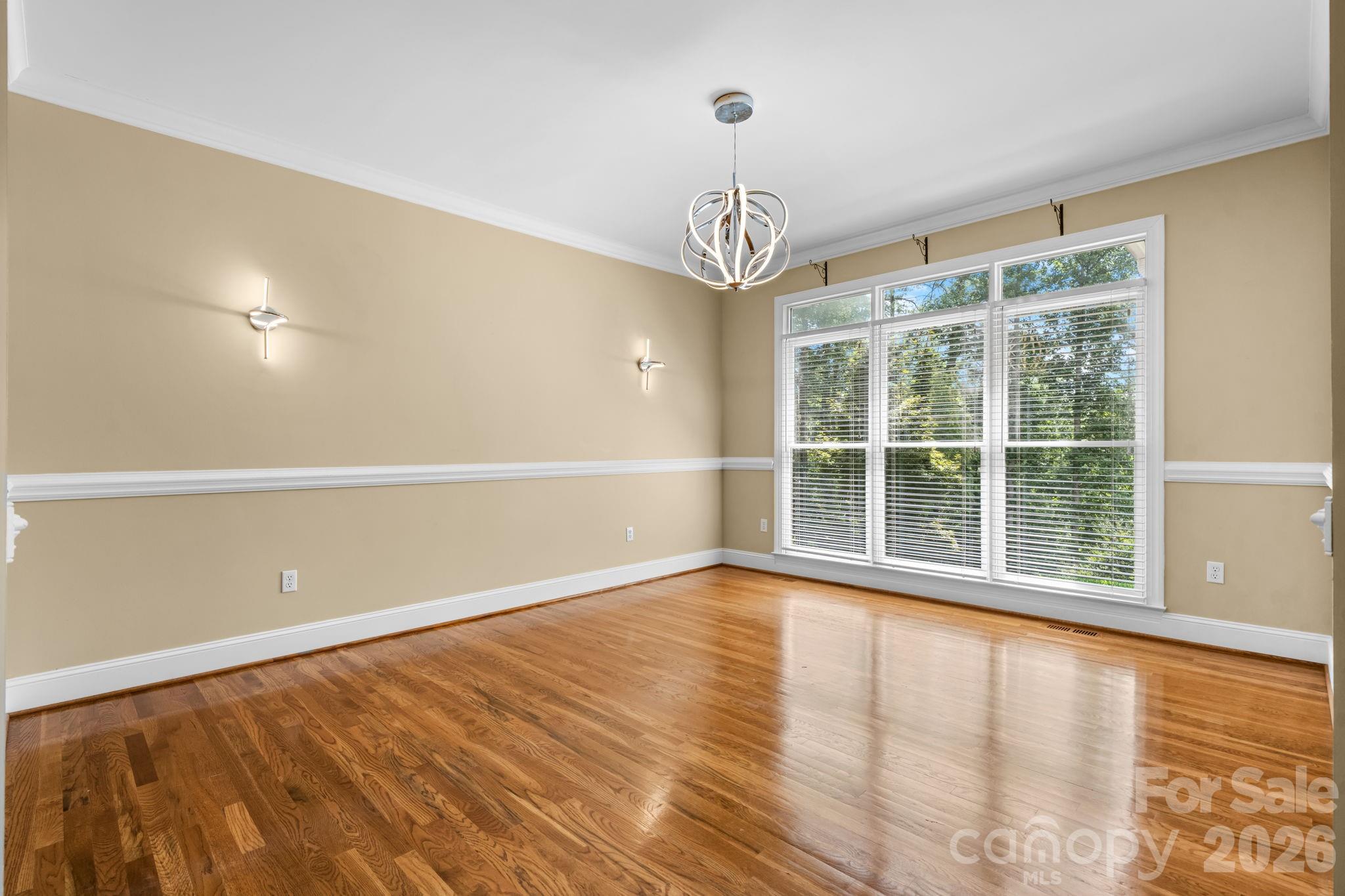 2752 Brittany Drive — Lenoir