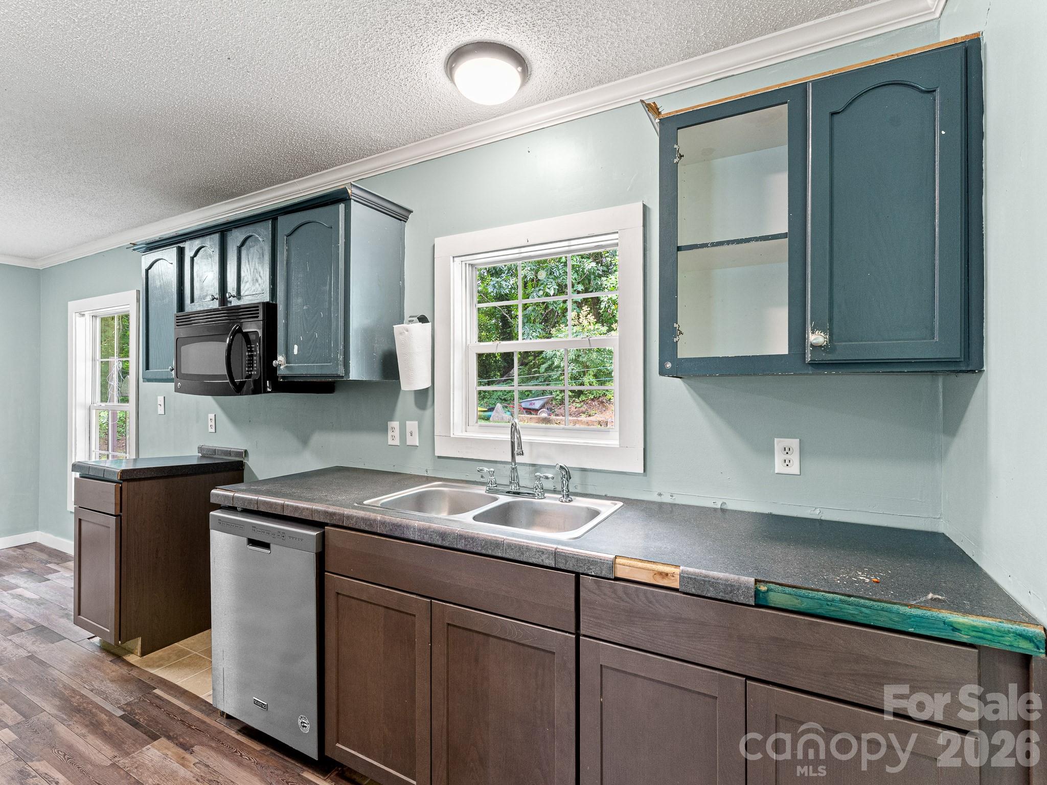 195 Shiloh Road — Asheville
