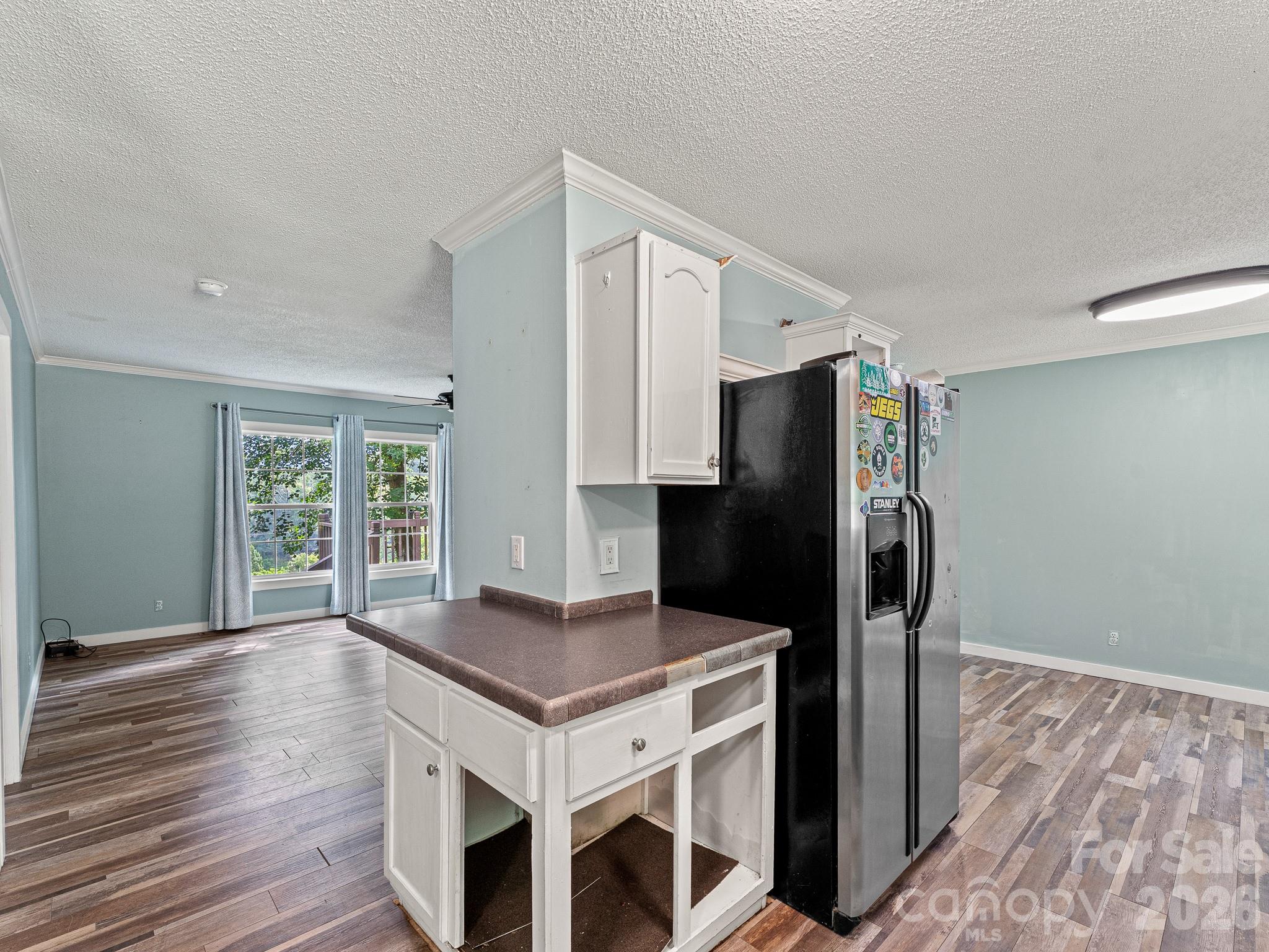 195 Shiloh Road — Asheville