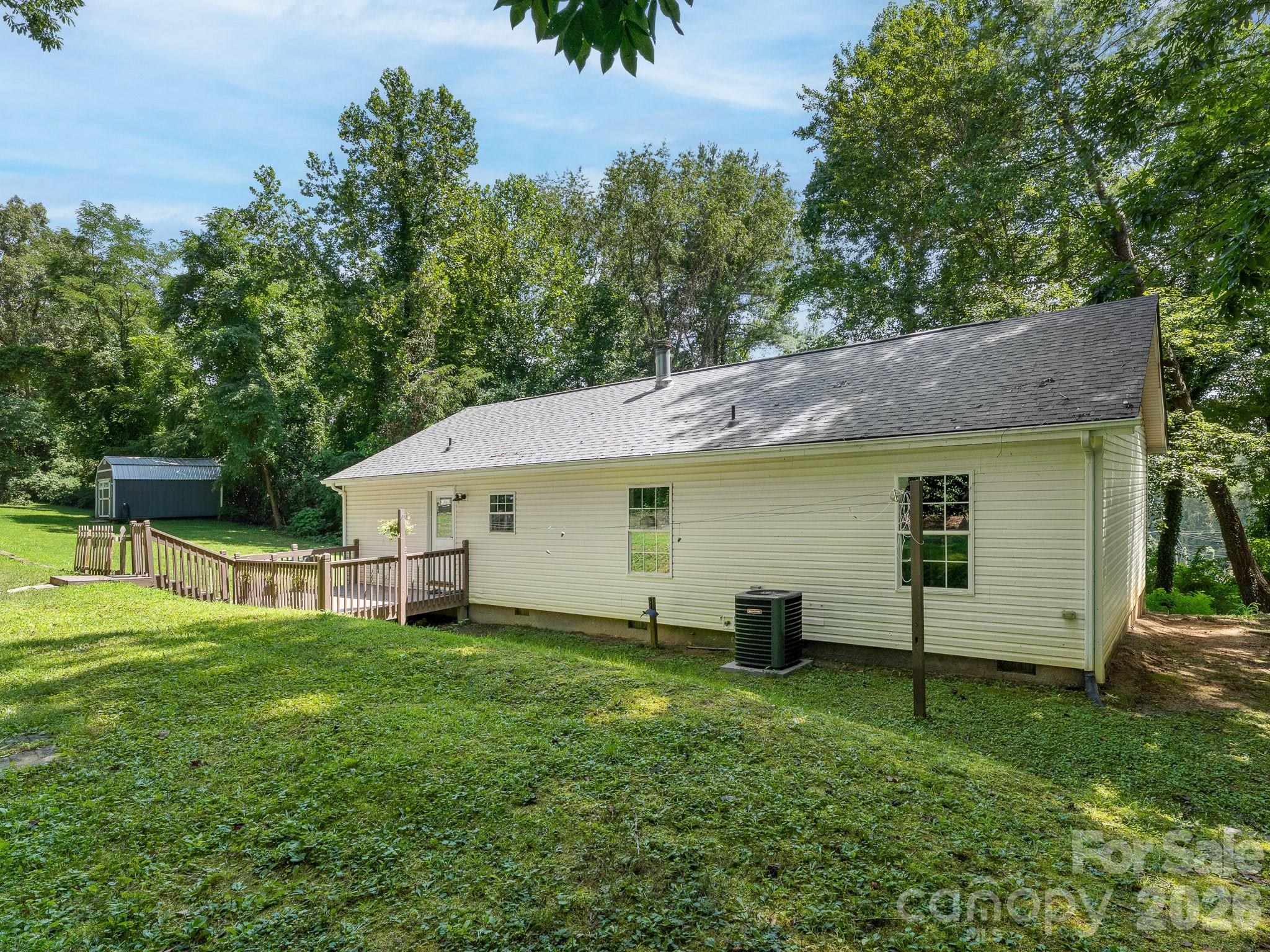 195 Shiloh Road — Asheville