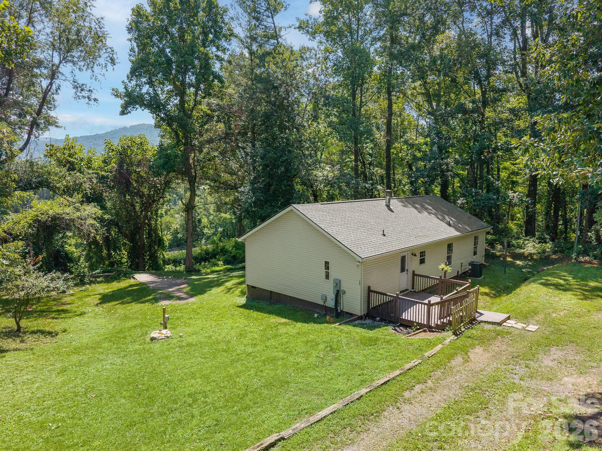 195 Shiloh Road — Asheville