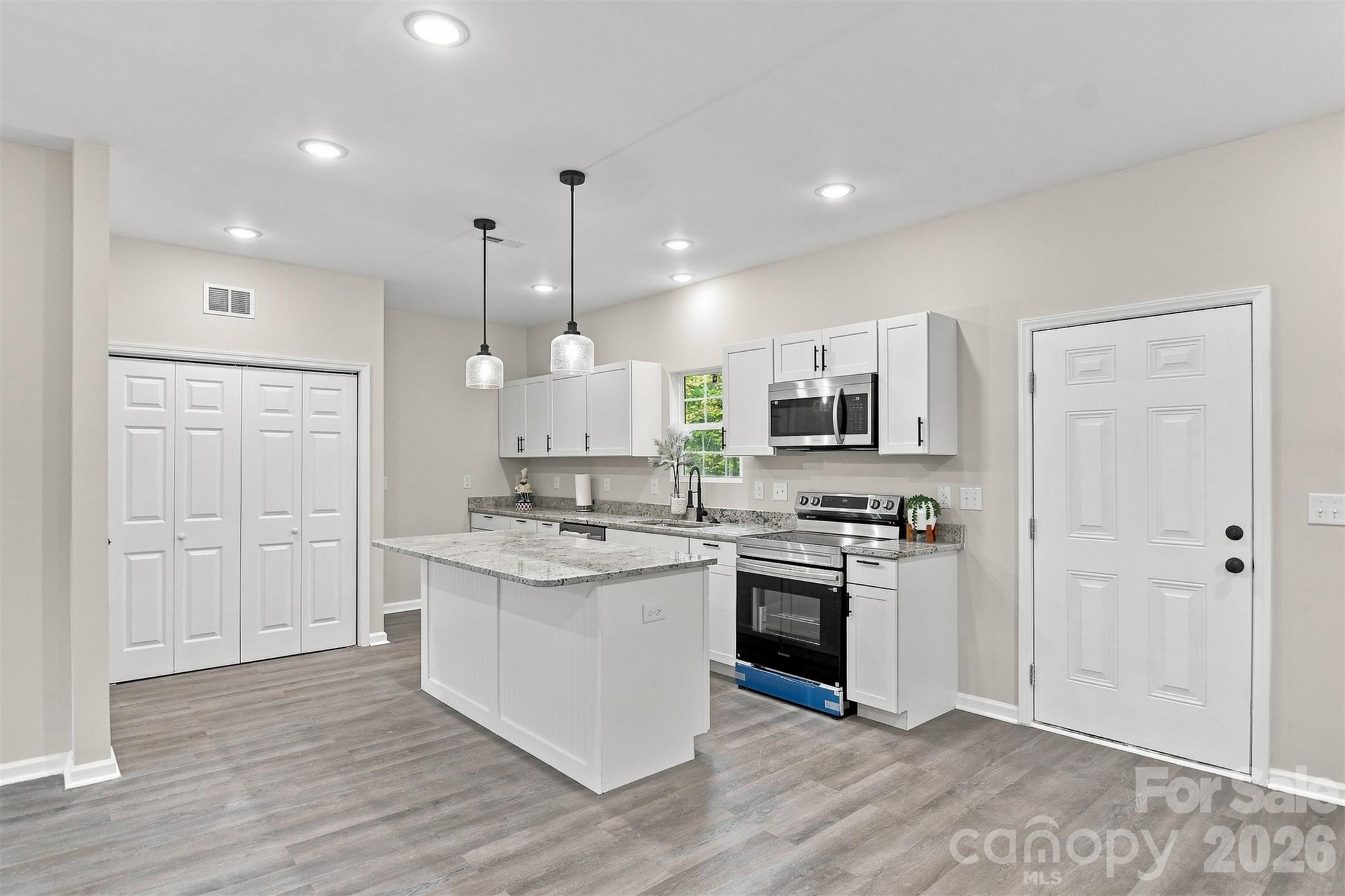 2254 lula Street — Winston Salem