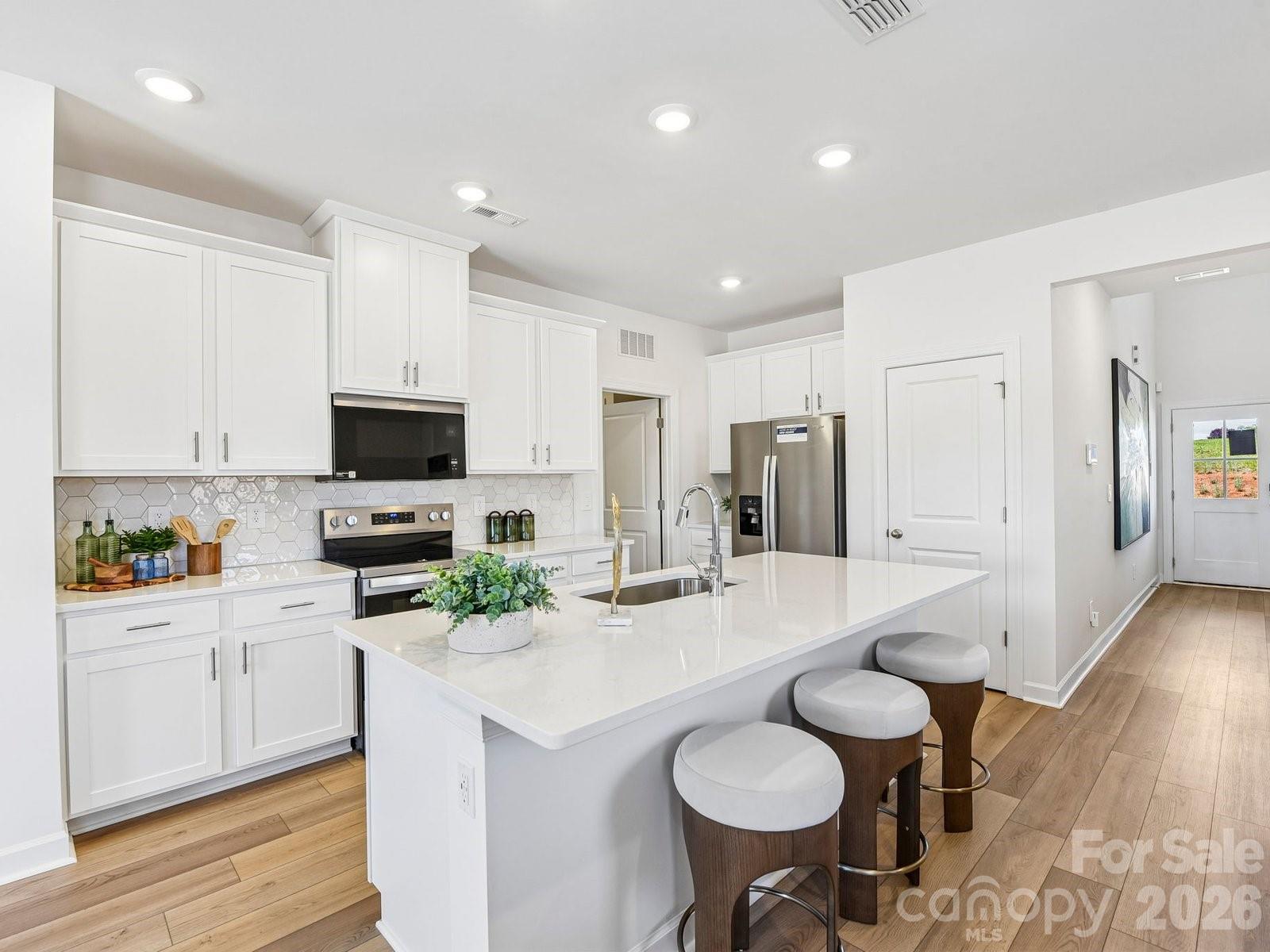 428 Luna Lane — Shelby