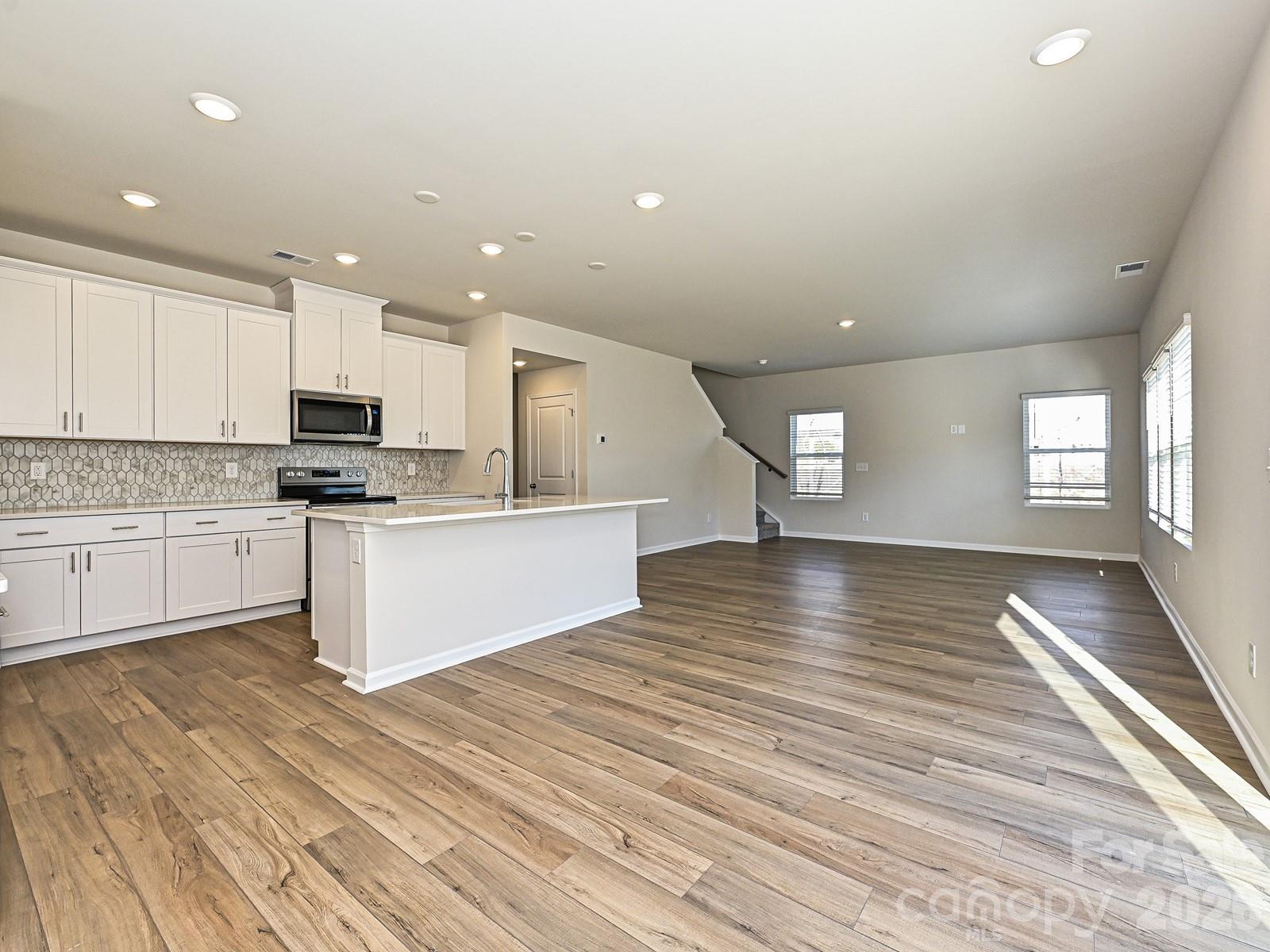 1601 Harper Landing Boulevard — Stanley