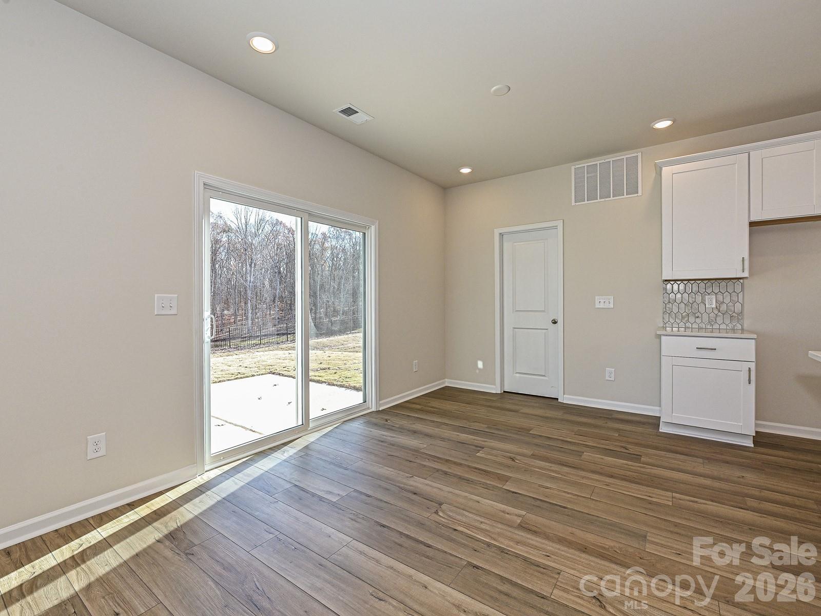 1601 Harper Landing Boulevard — Stanley