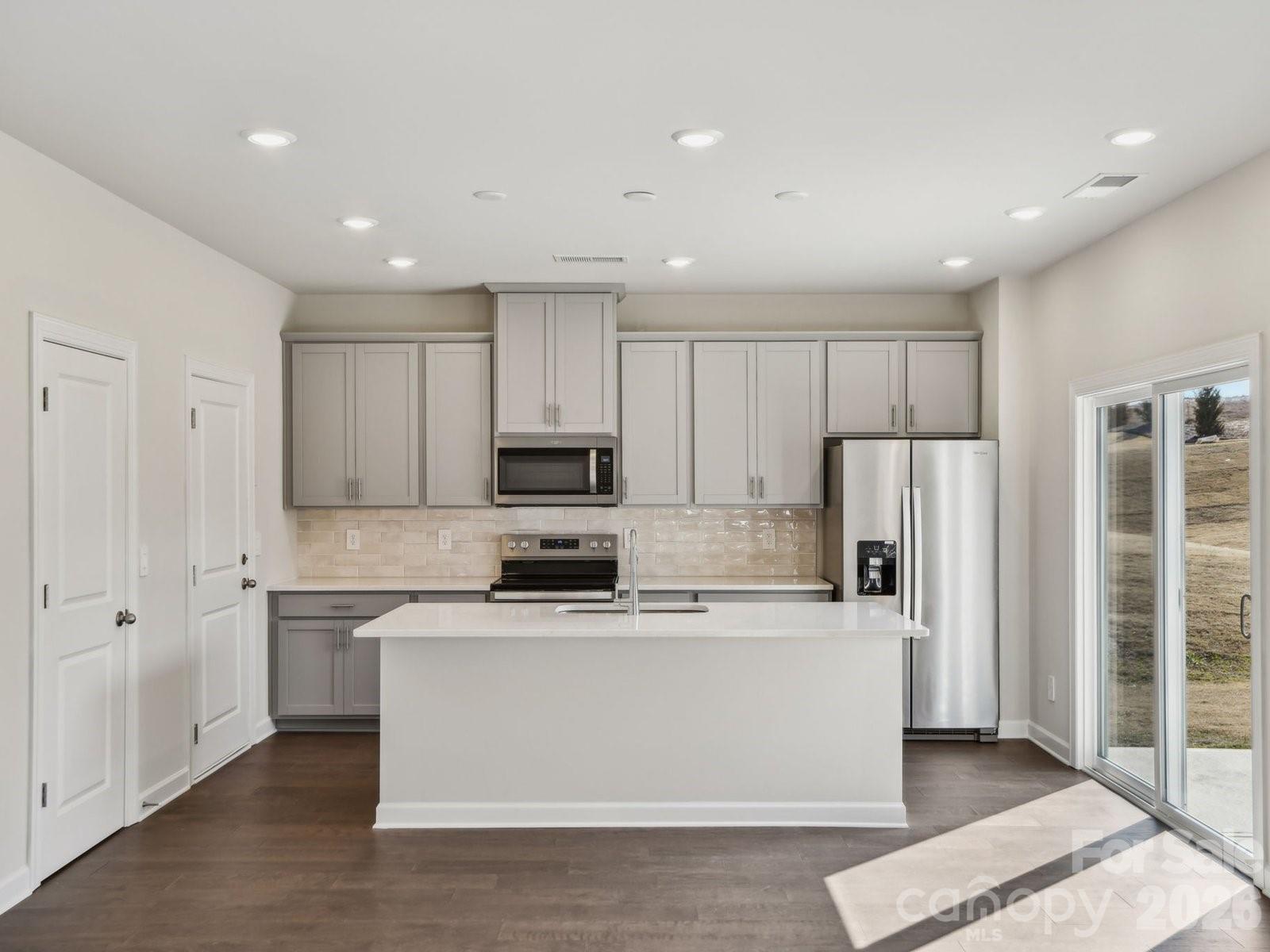 5066 Poplin Valley — Cherryville