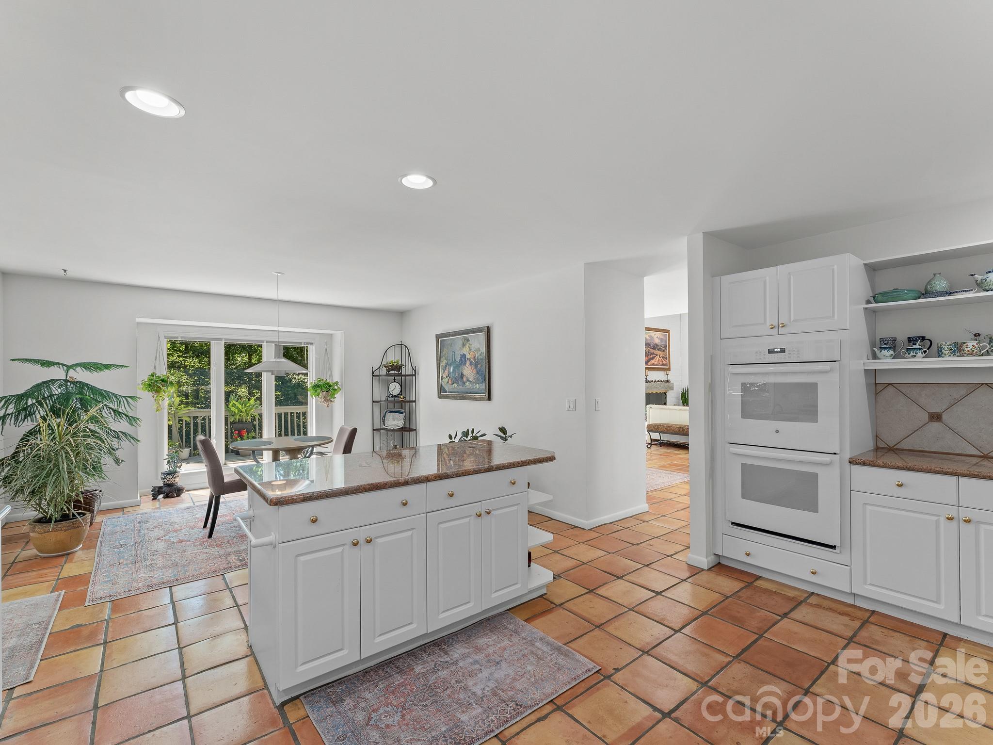 5 Jackson Grove S — Landrum
