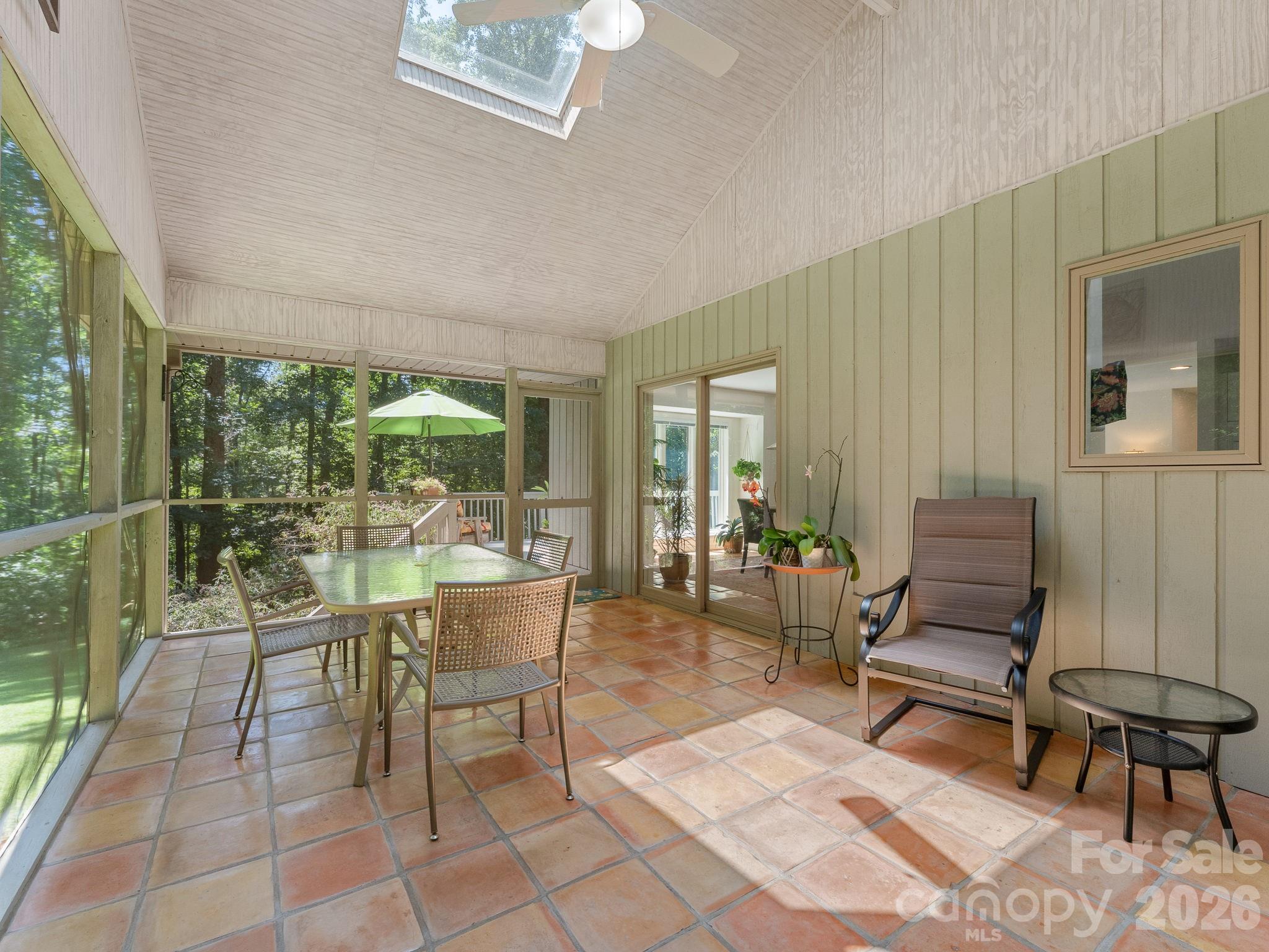5 Jackson Grove S — Landrum