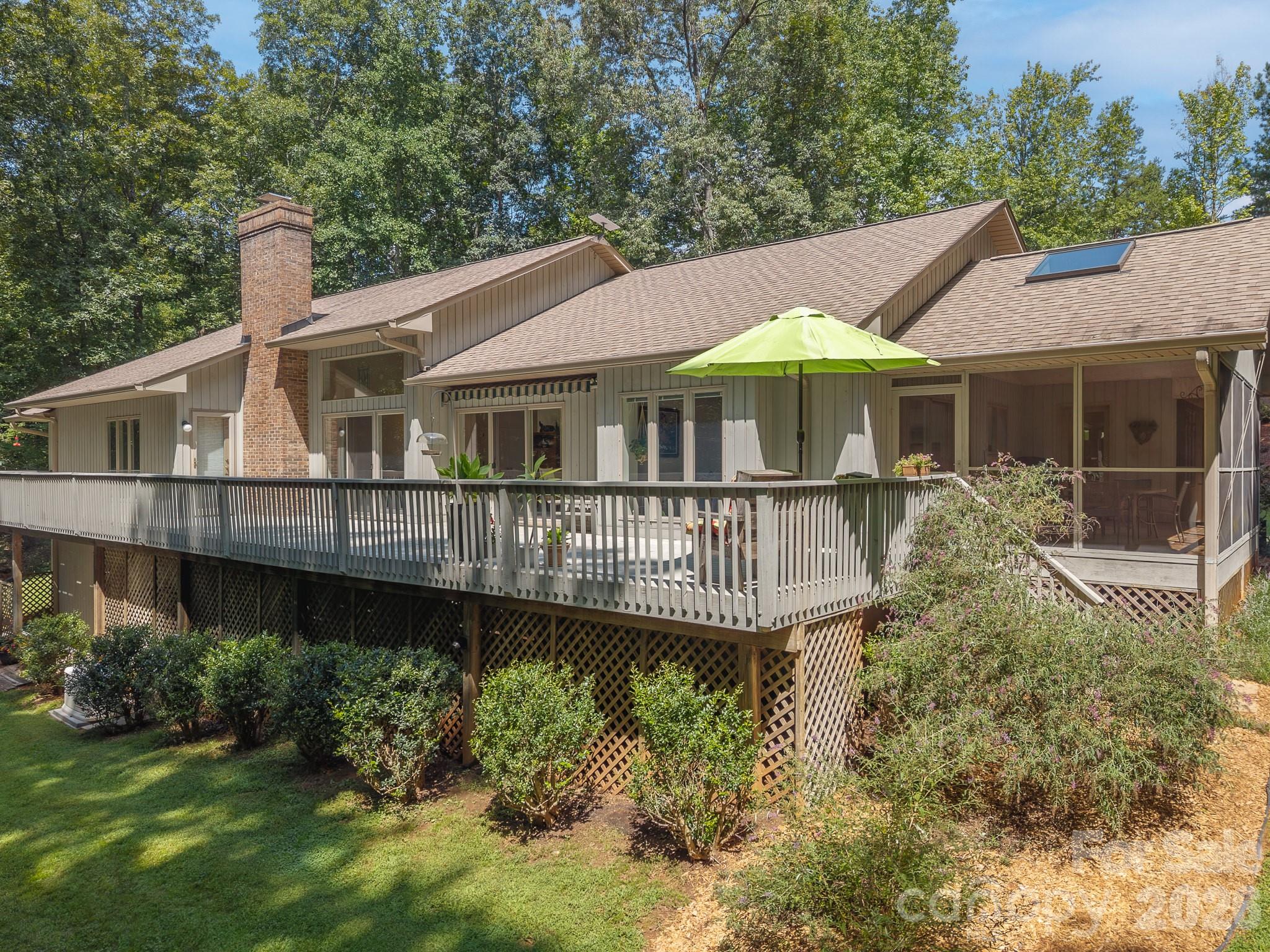 5 Jackson Grove S — Landrum