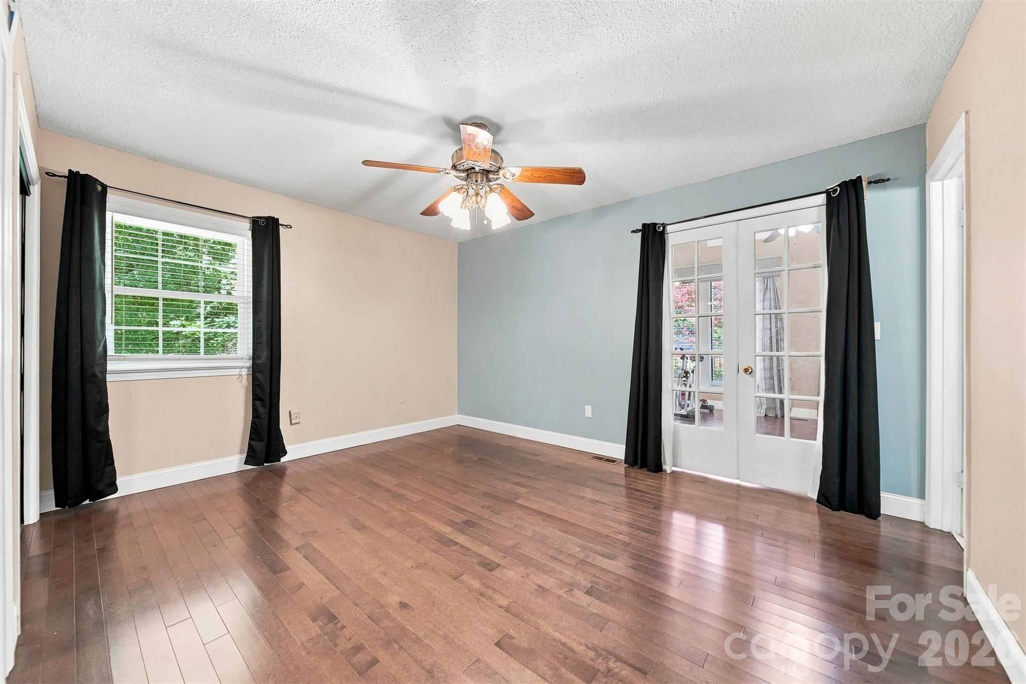 4662 Granada Hills Drive — Granite Falls