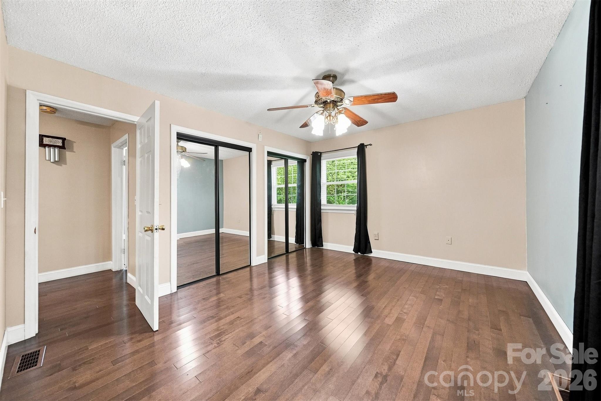 4662 Granada Hills Drive — Granite Falls