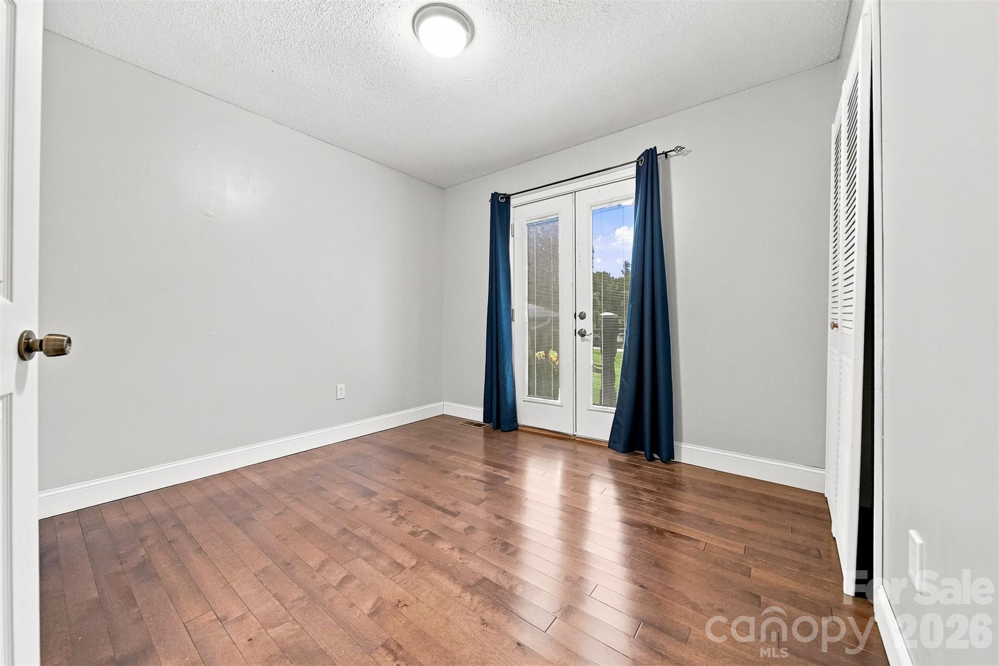 4662 Granada Hills Drive — Granite Falls