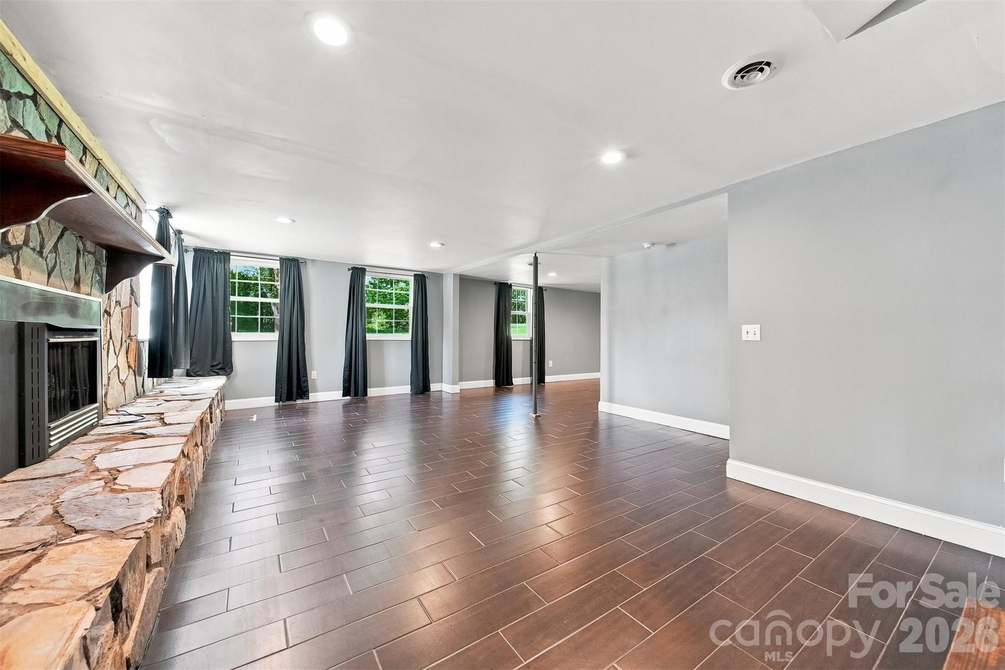 4662 Granada Hills Drive — Granite Falls