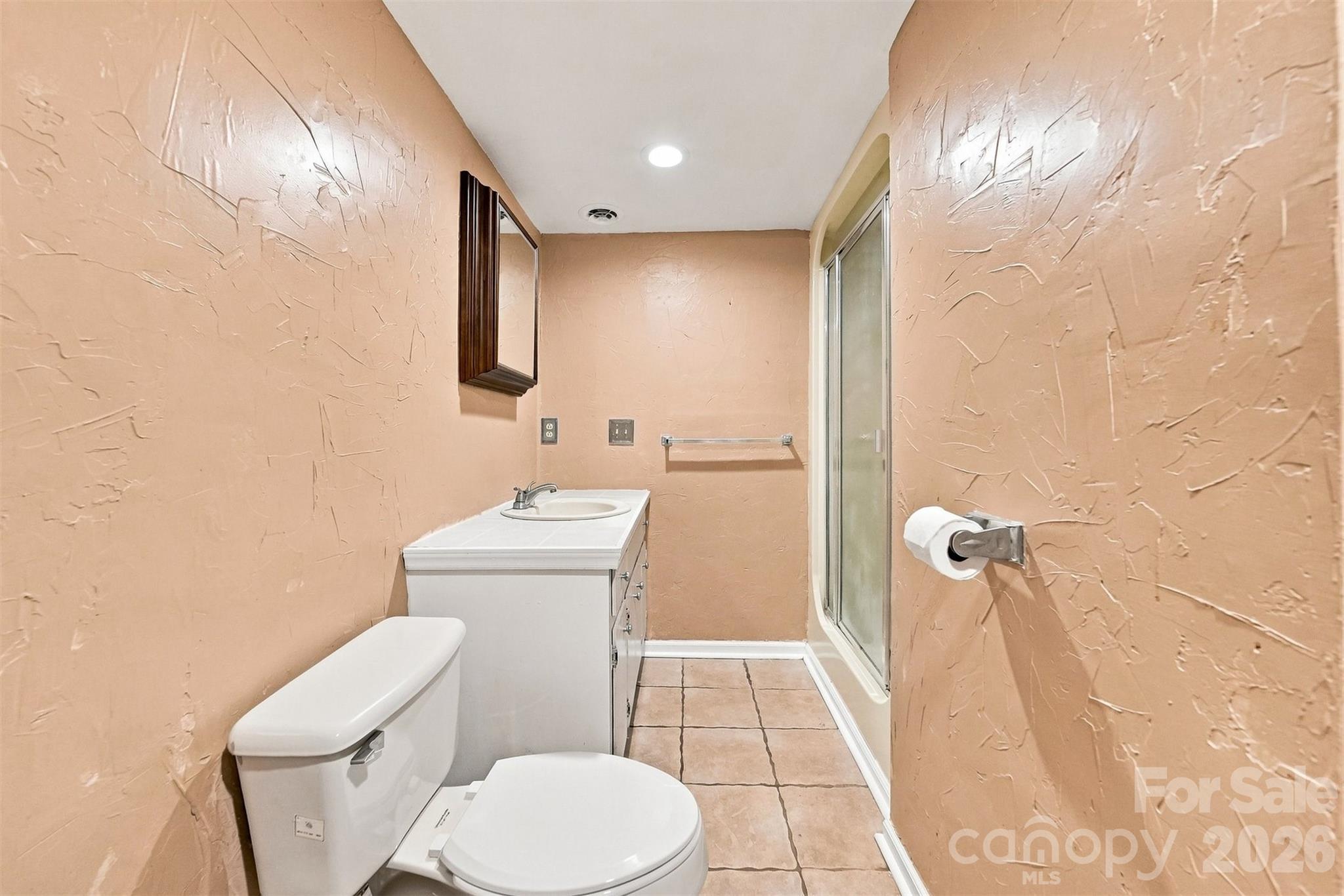 4662 Granada Hills Drive — Granite Falls