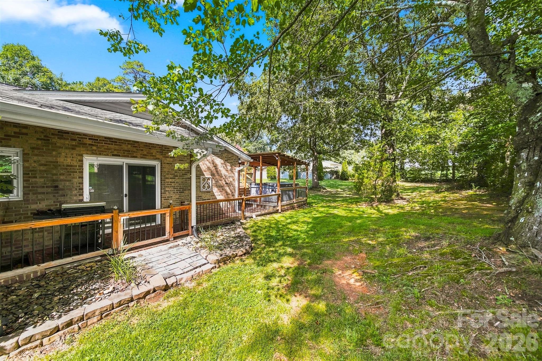 4662 Granada Hills Drive — Granite Falls