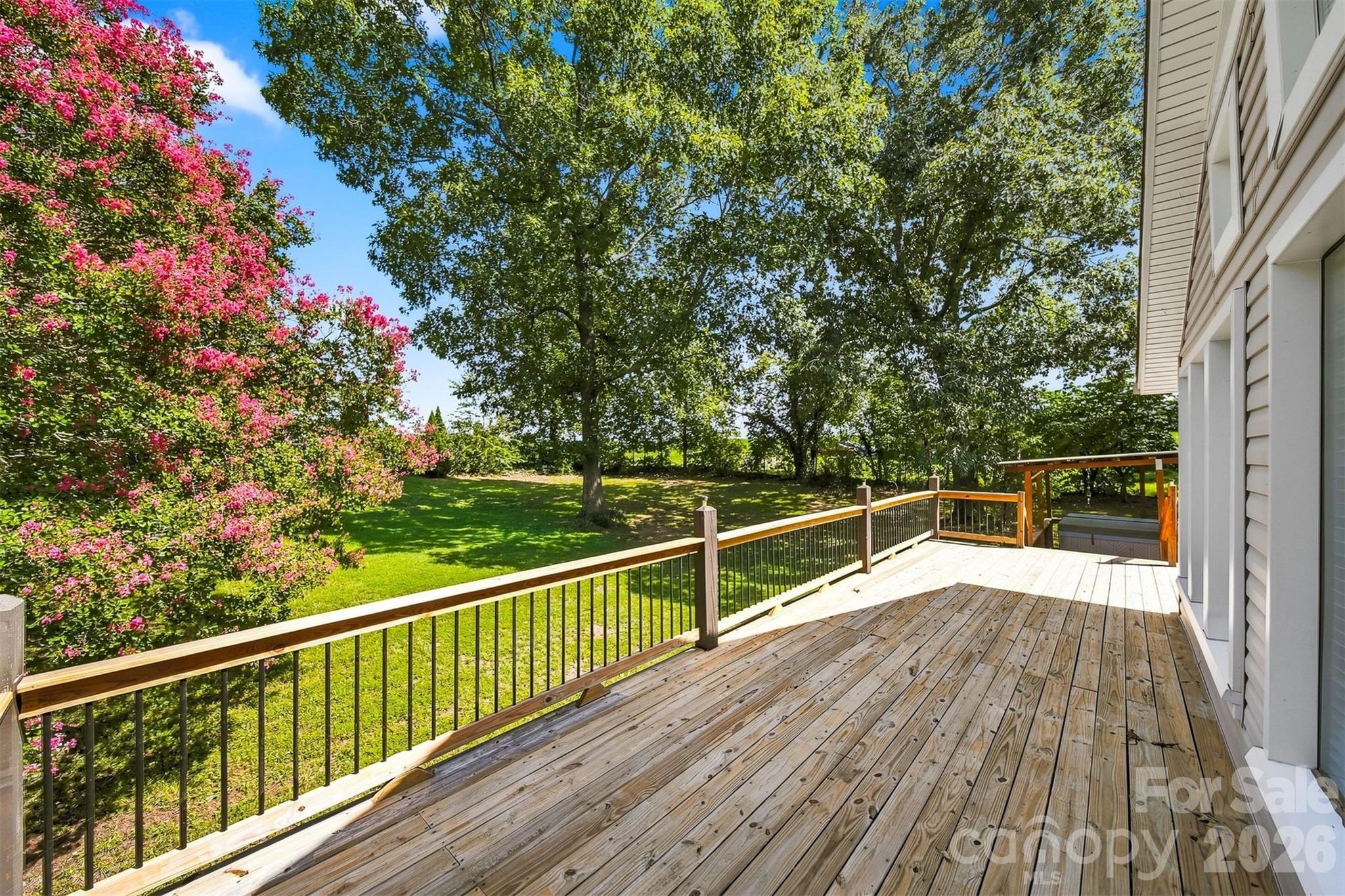 4662 Granada Hills Drive — Granite Falls