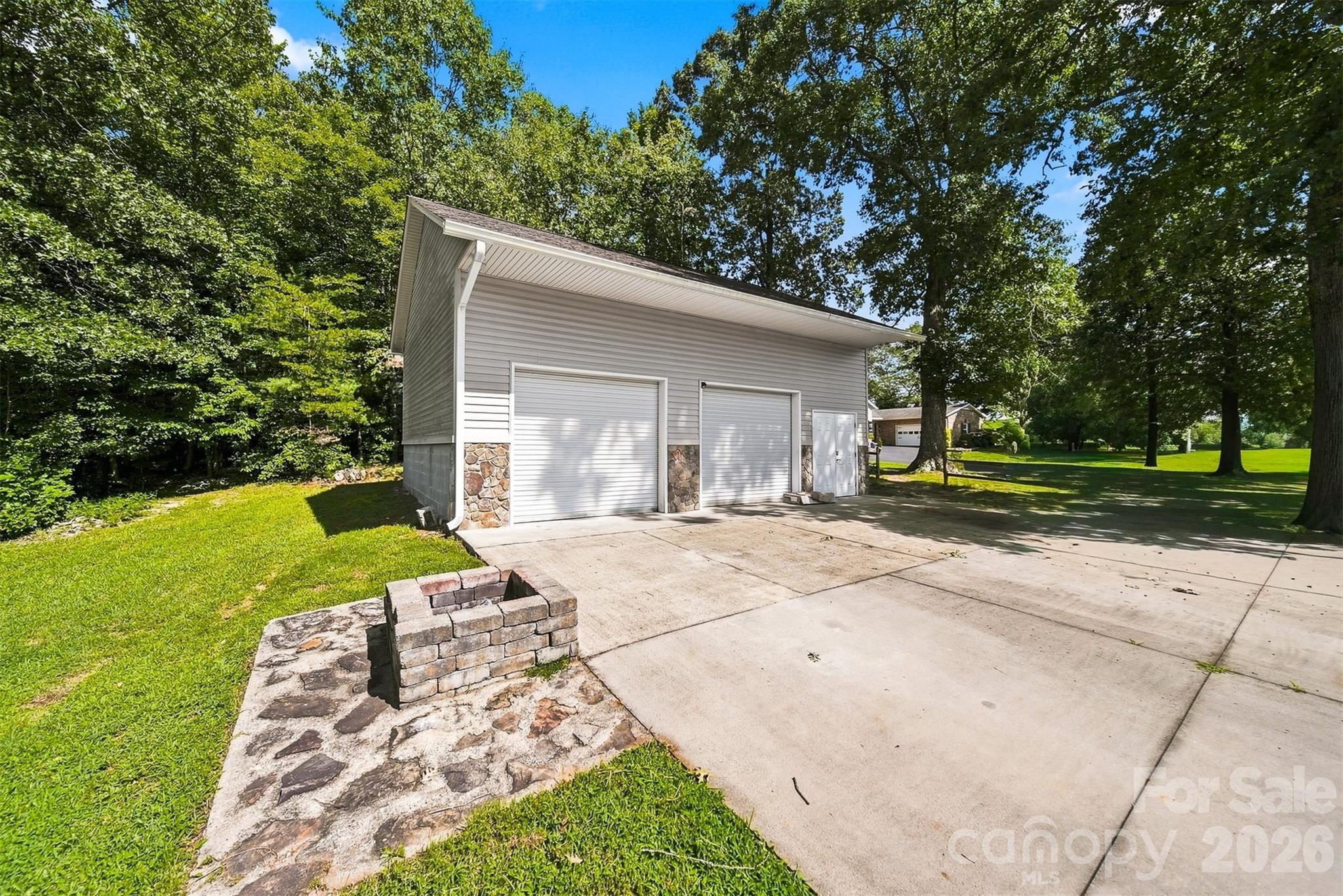 4662 Granada Hills Drive — Granite Falls