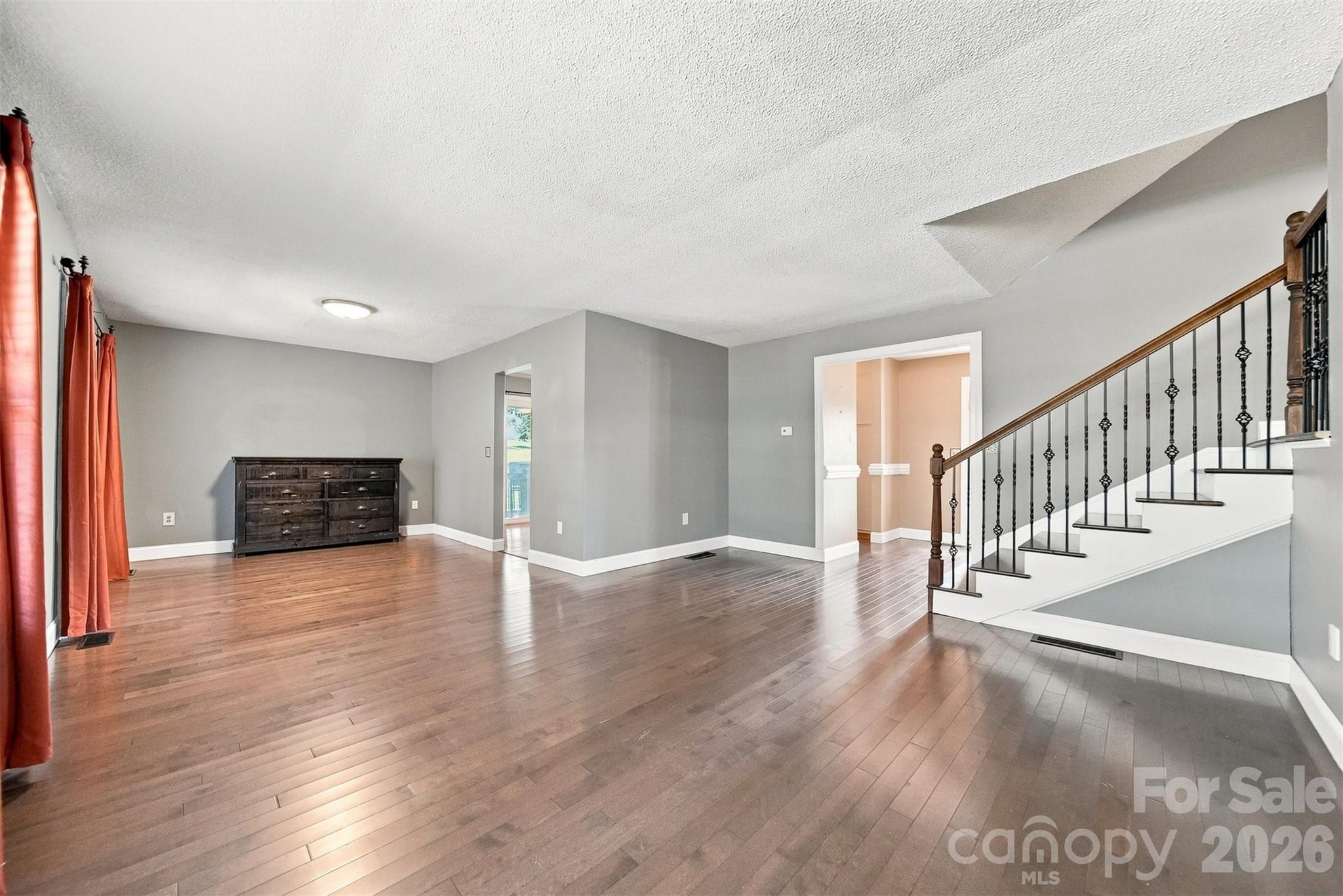 4662 Granada Hills Drive — Granite Falls