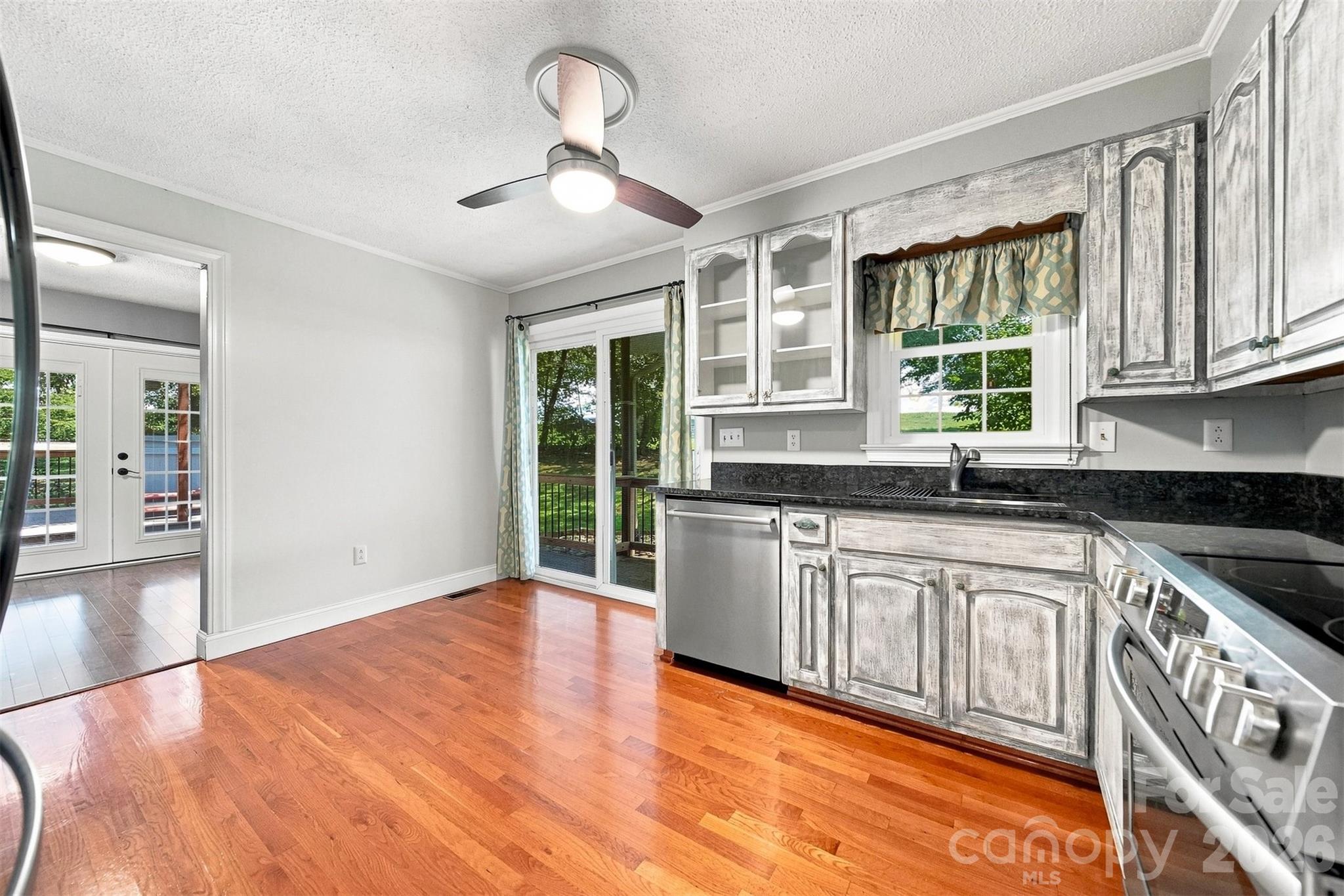 4662 Granada Hills Drive — Granite Falls