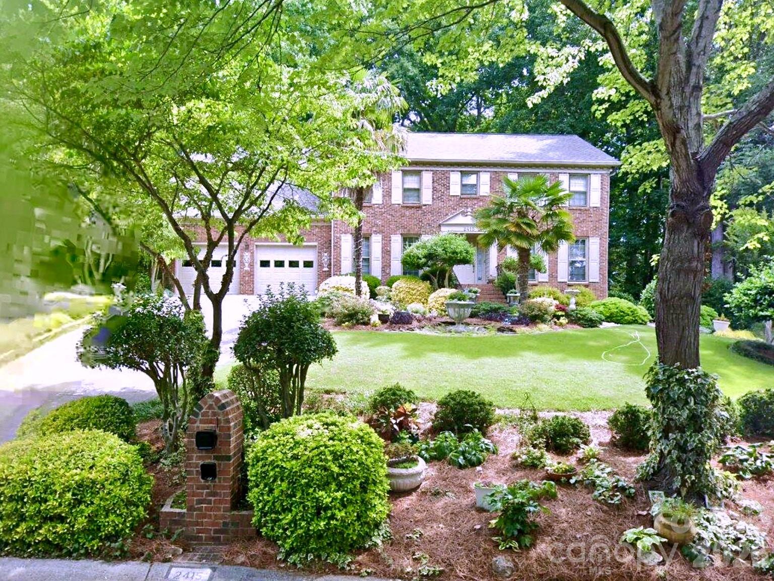 2415 Hopecrest Drive — Charlotte