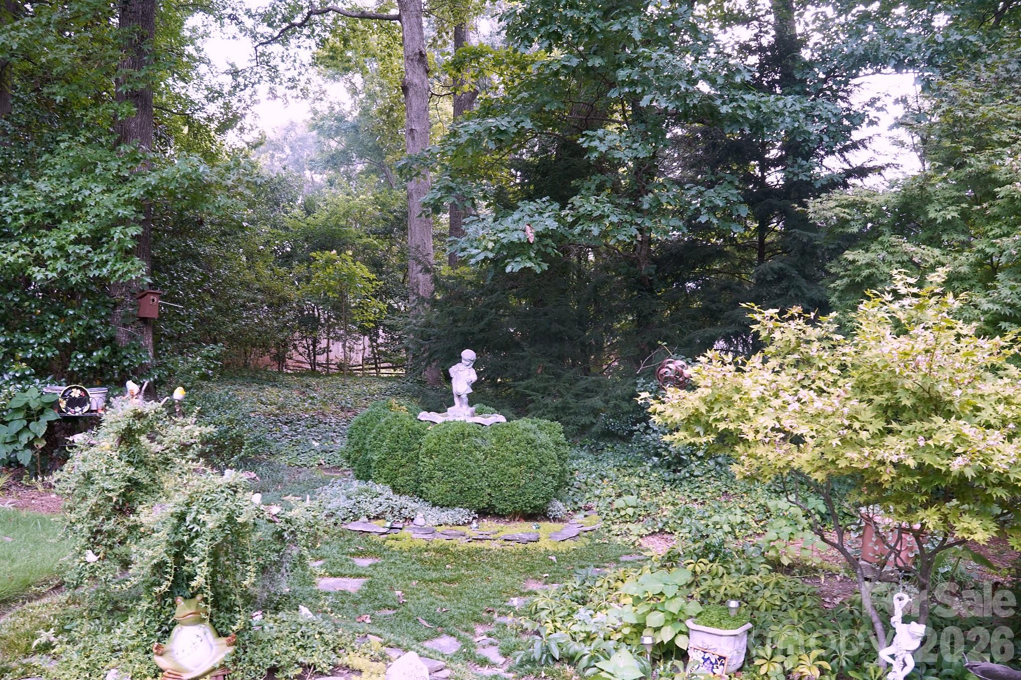 2415 Hopecrest Drive — Charlotte