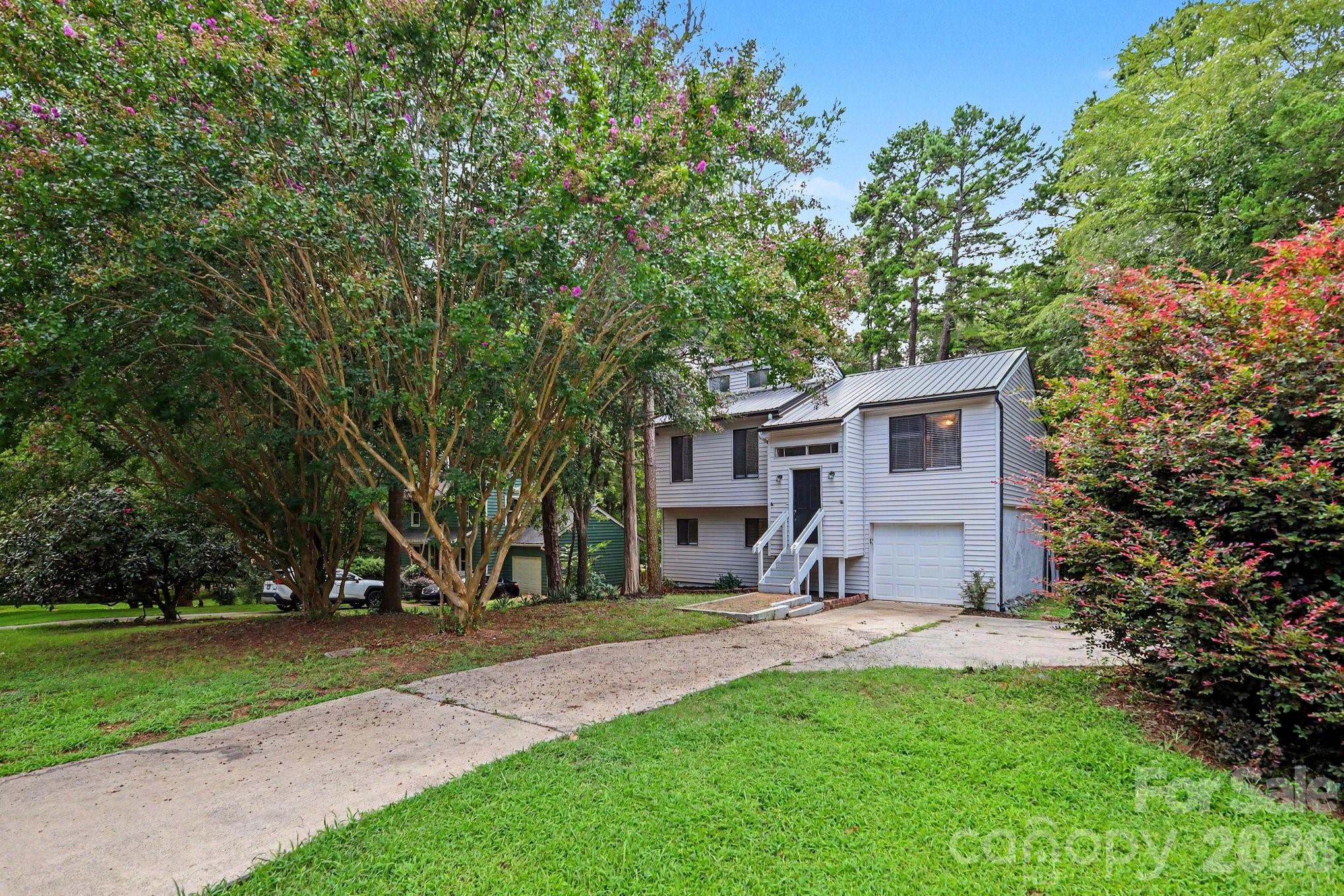 12000 Rock Canyon Drive — Charlotte