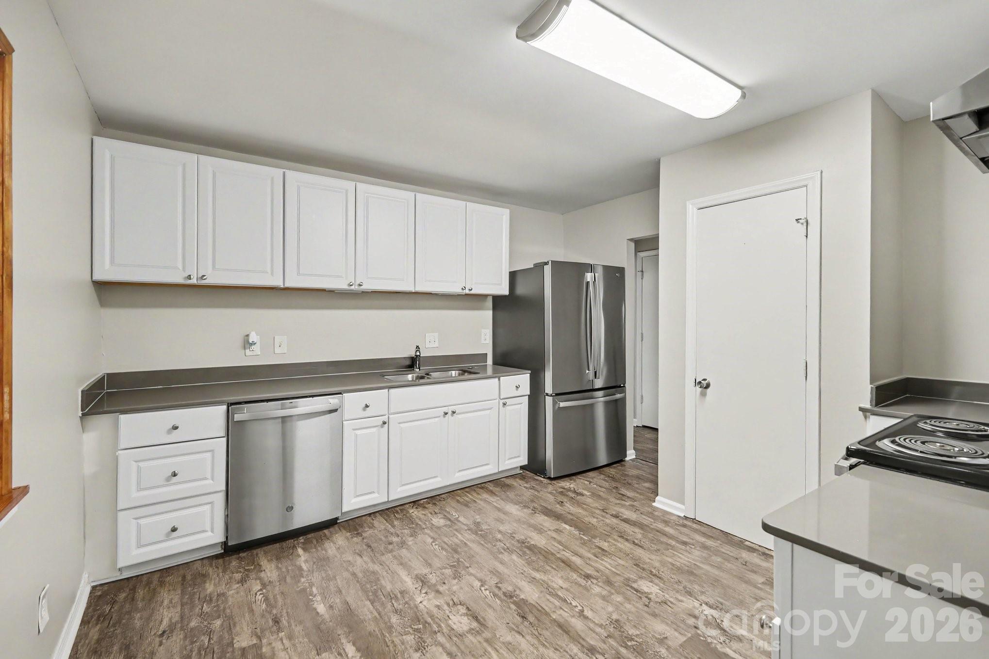 12000 Rock Canyon Drive — Charlotte