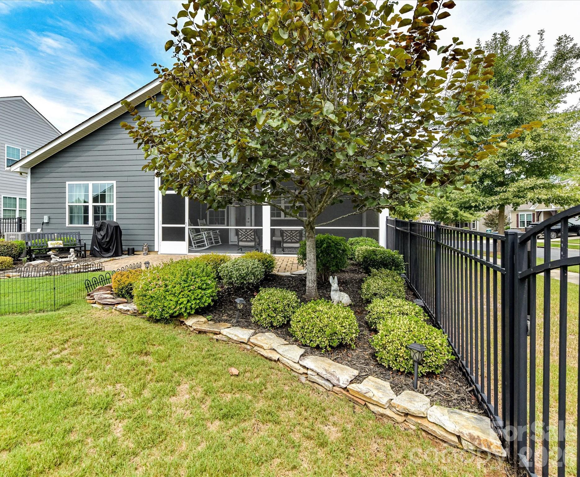 9005 Cape Breton Lane — Lancaster