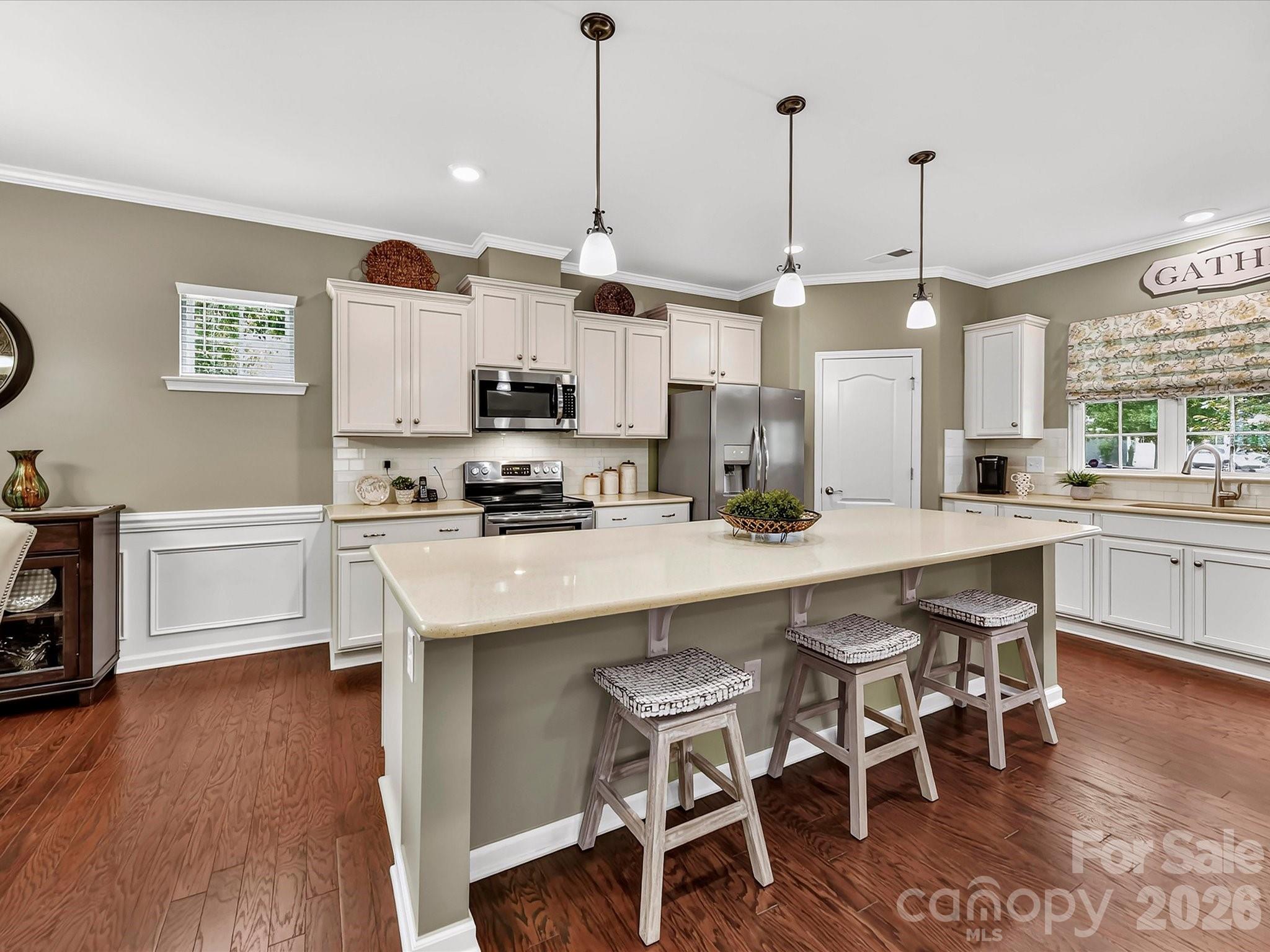 9005 Cape Breton Lane — Lancaster