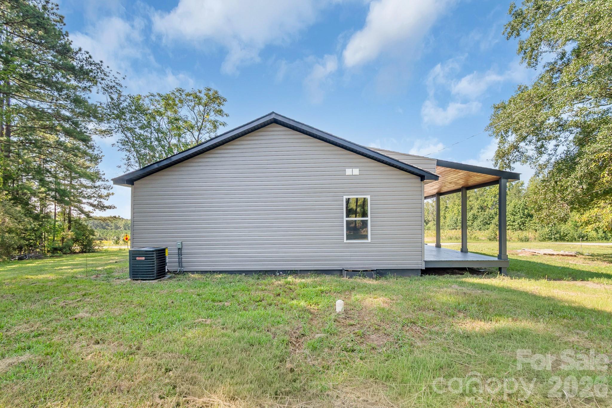 500 Gregory Road — Jefferson