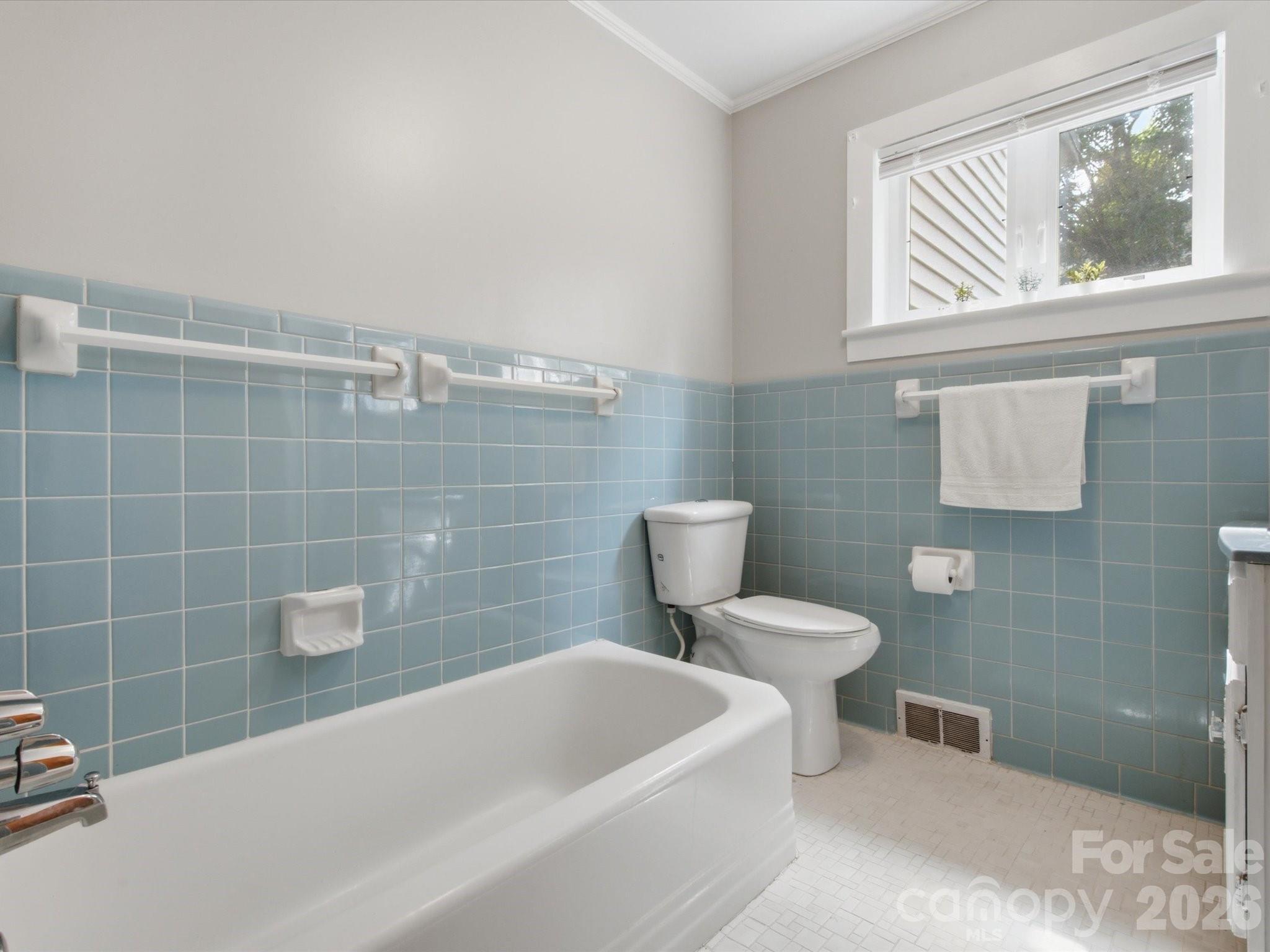 2311 E Innes Street — Salisbury