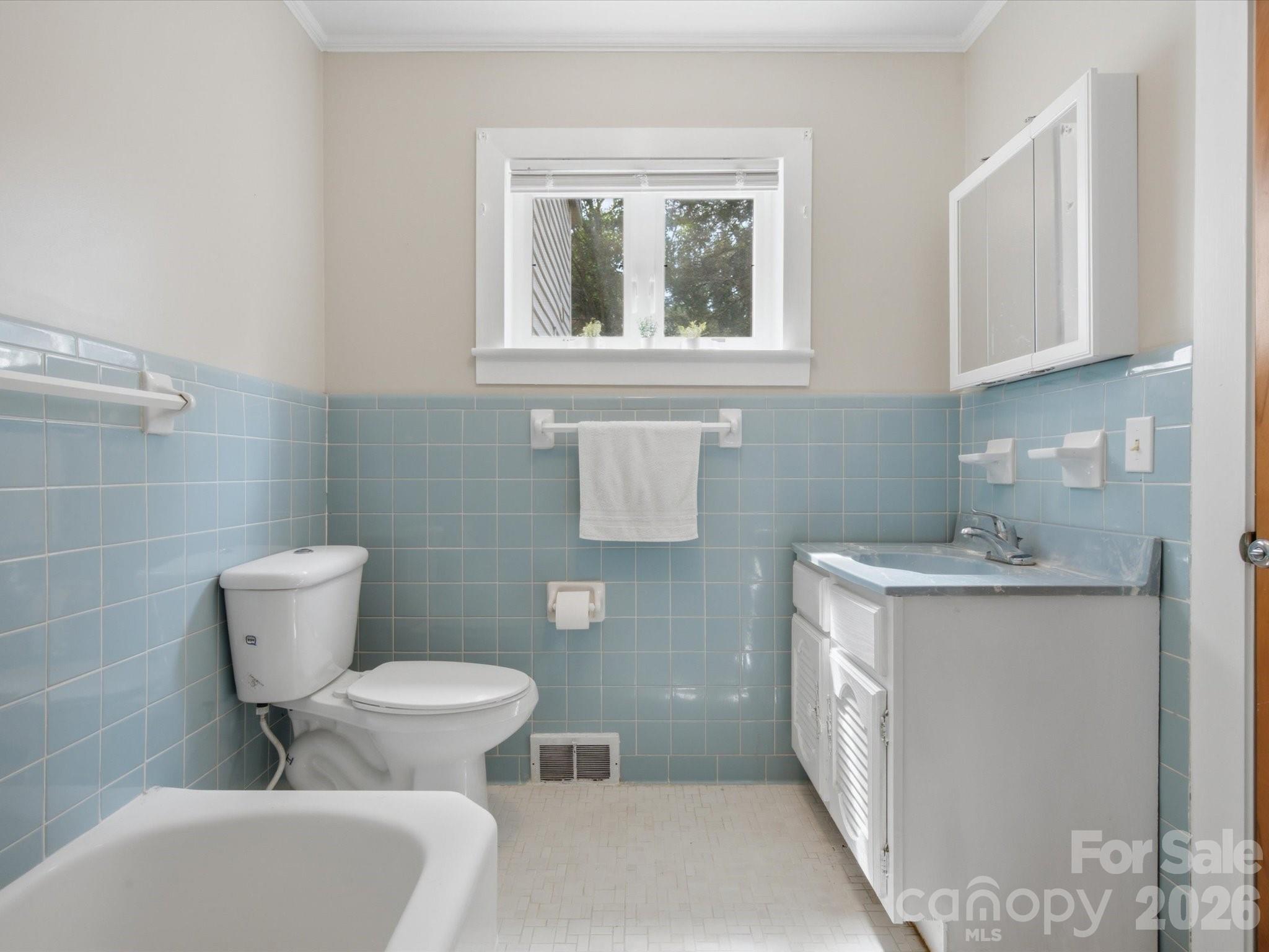 2311 E Innes Street — Salisbury