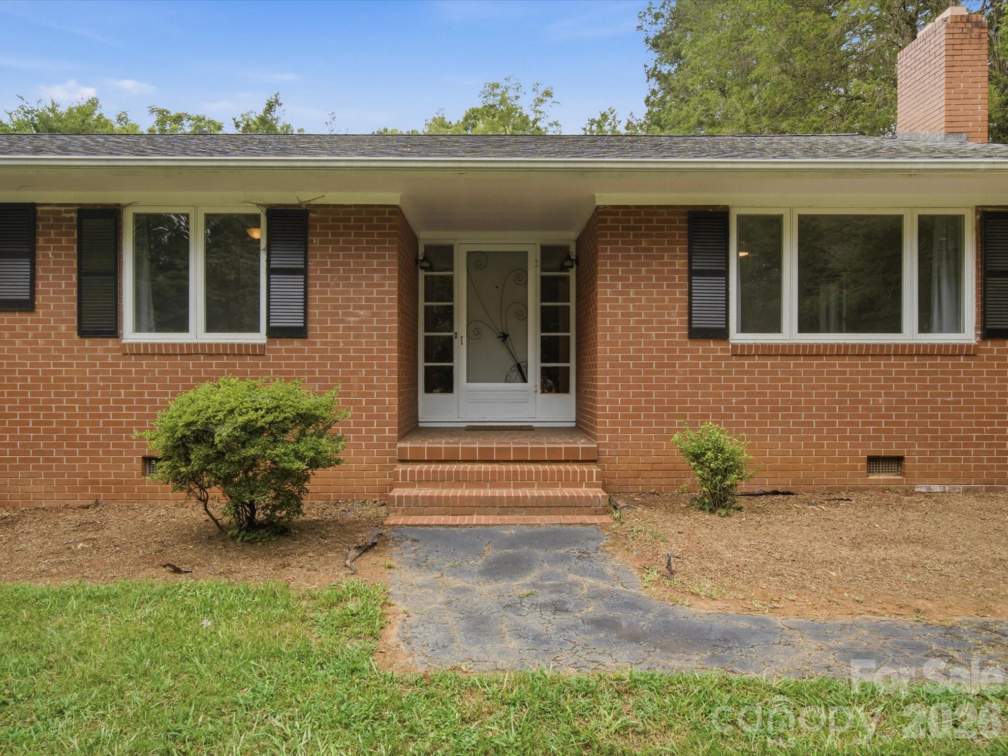 2311 E Innes Street — Salisbury