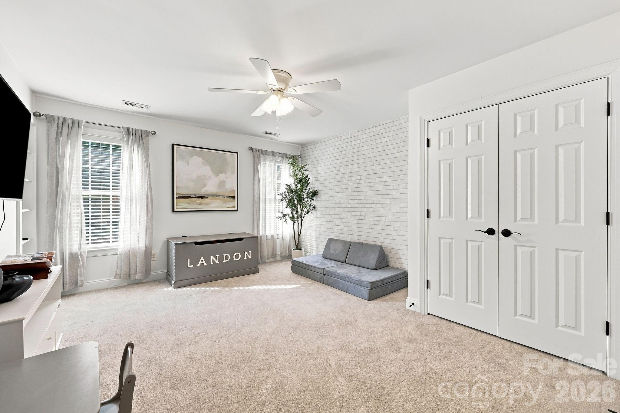 4701 Pebble Lake Drive #161 — Pfafftown