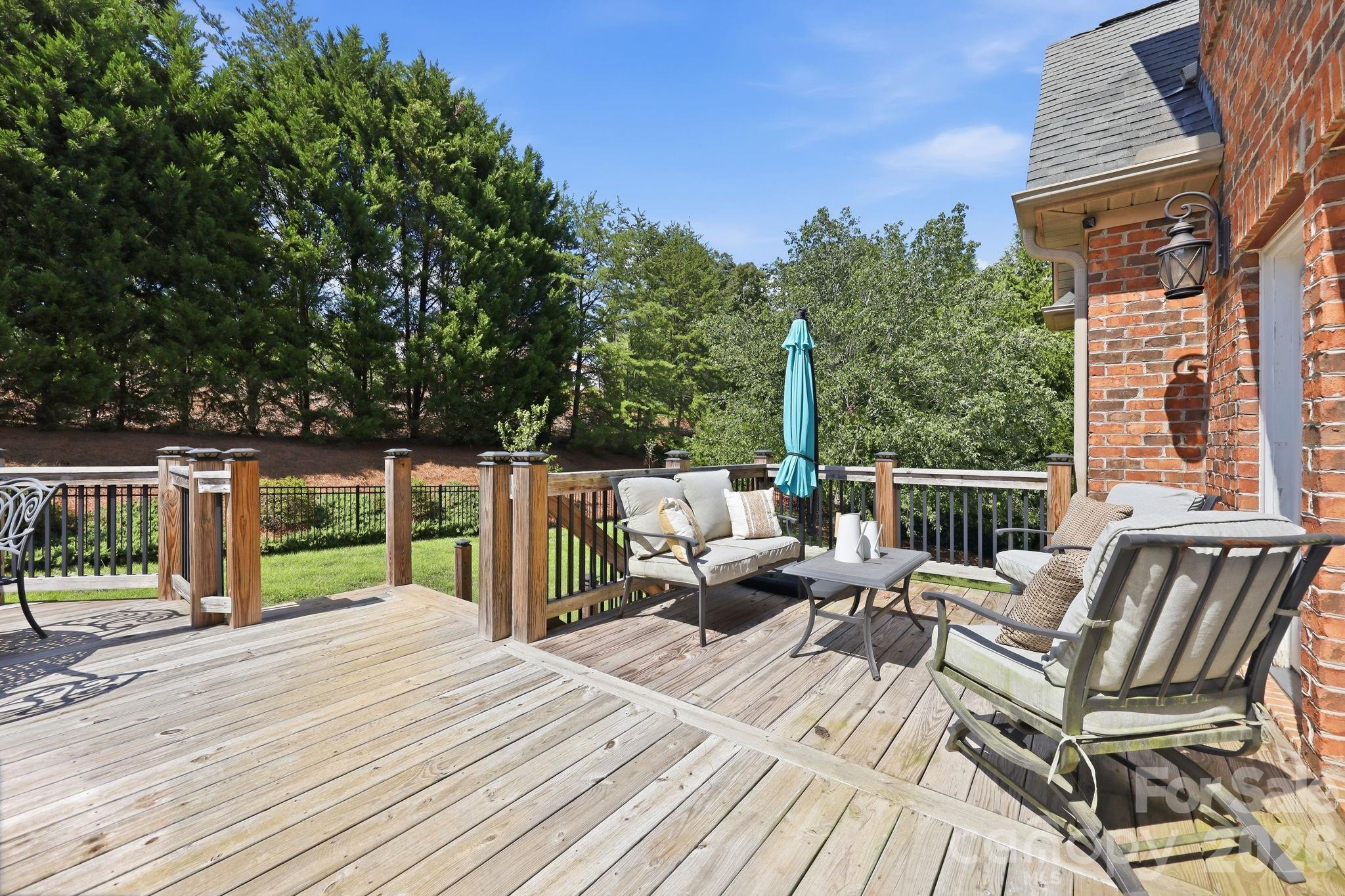 4701 Pebble Lake Drive #161 — Pfafftown