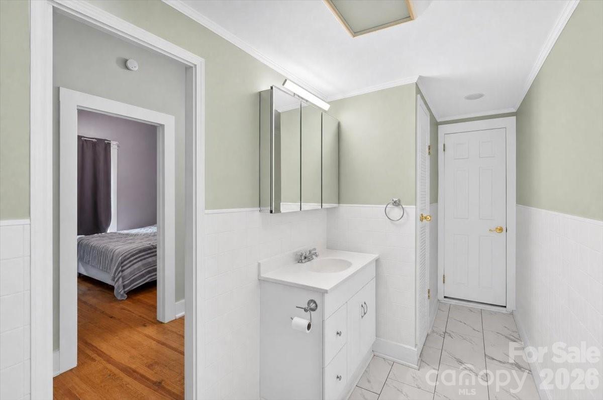619 N Mountain Street — Cherryville