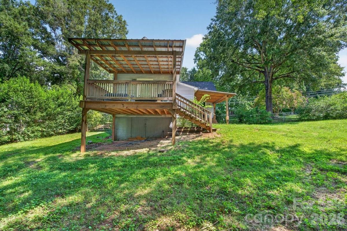 619 N Mountain Street — Cherryville