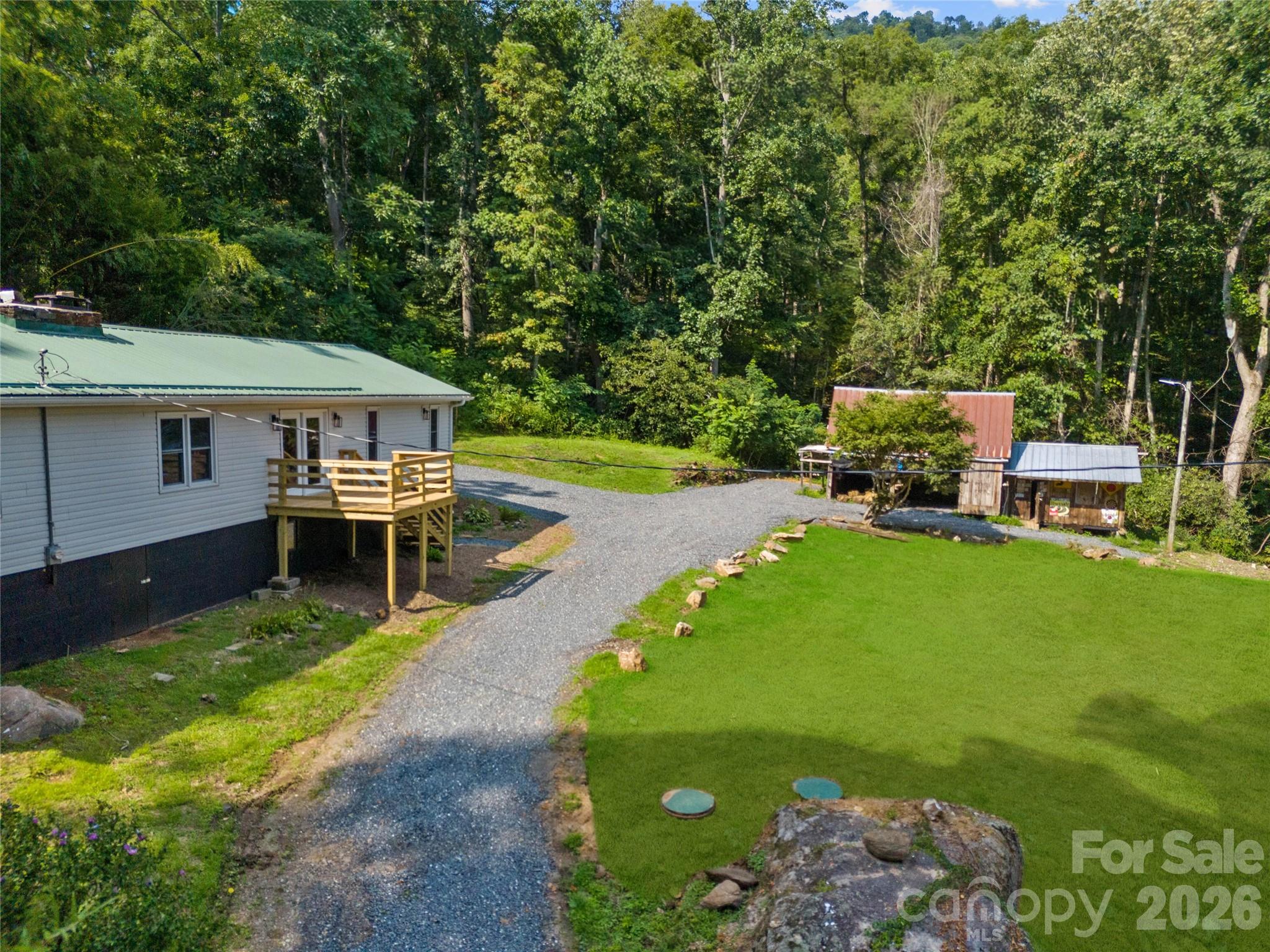 1218 Sweet Creek Road — Bakersville
