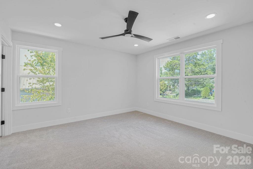 206 Prospect Street NW — Lenoir