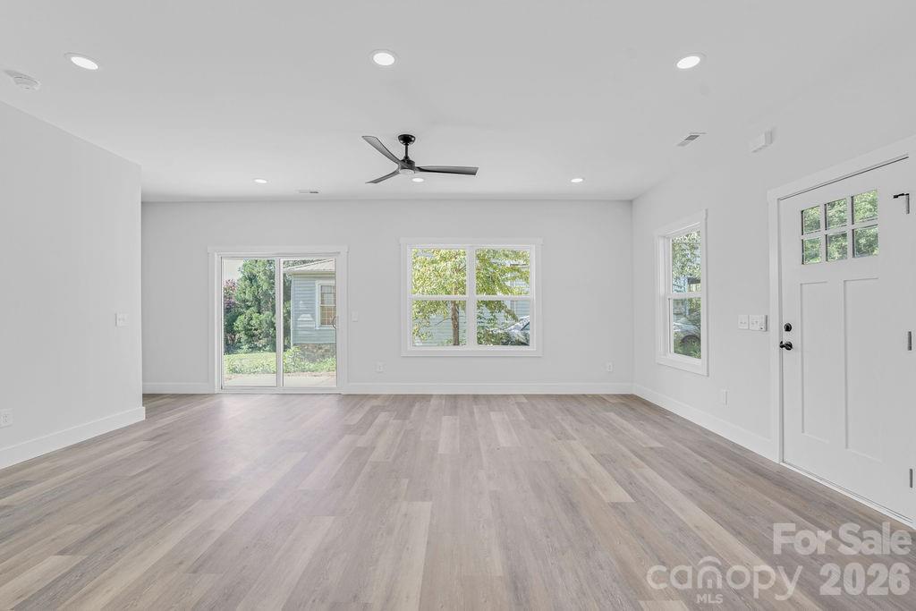 206 Prospect Street NW — Lenoir