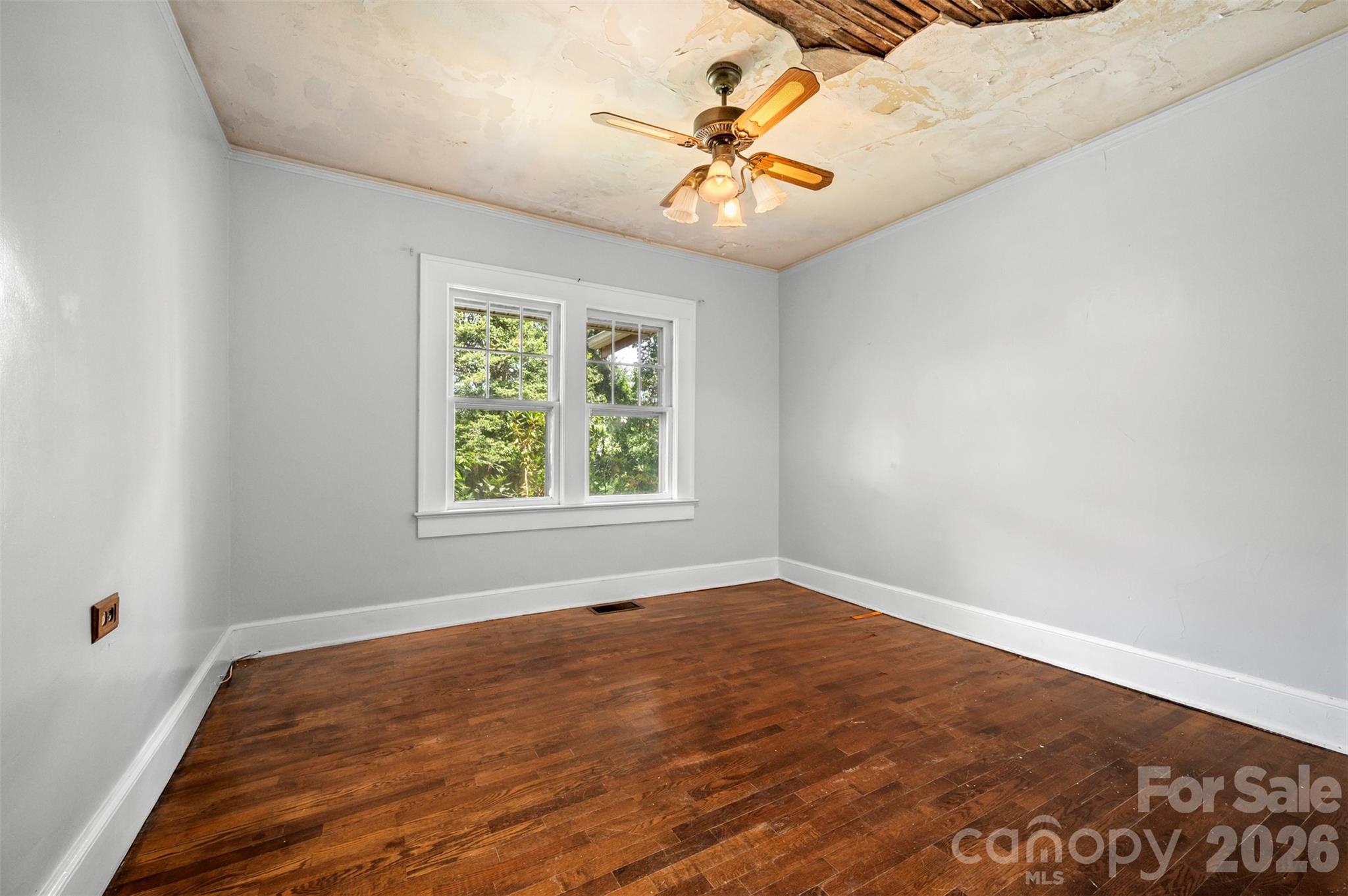 375 E King Street — East Flat Rock
