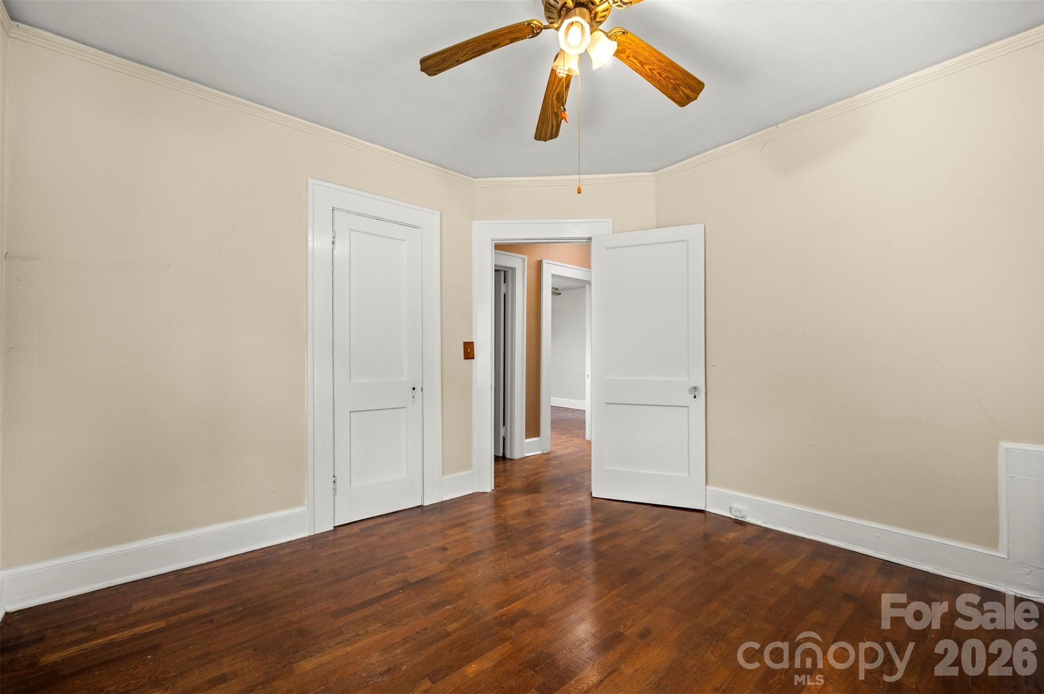 375 E King Street — East Flat Rock