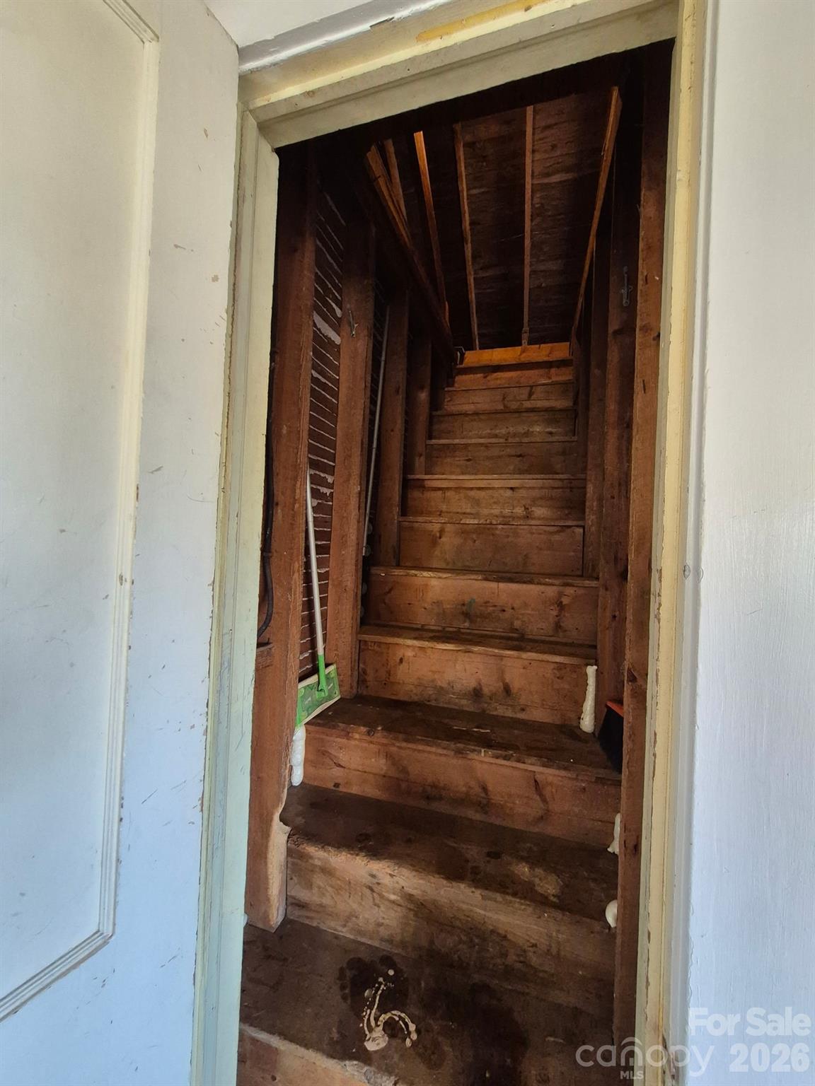 375 E King Street — East Flat Rock