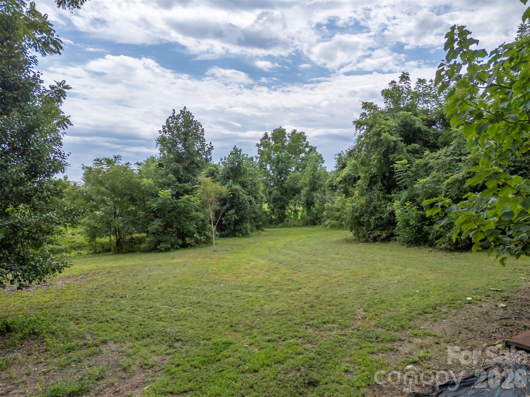 375 E King Street — East Flat Rock