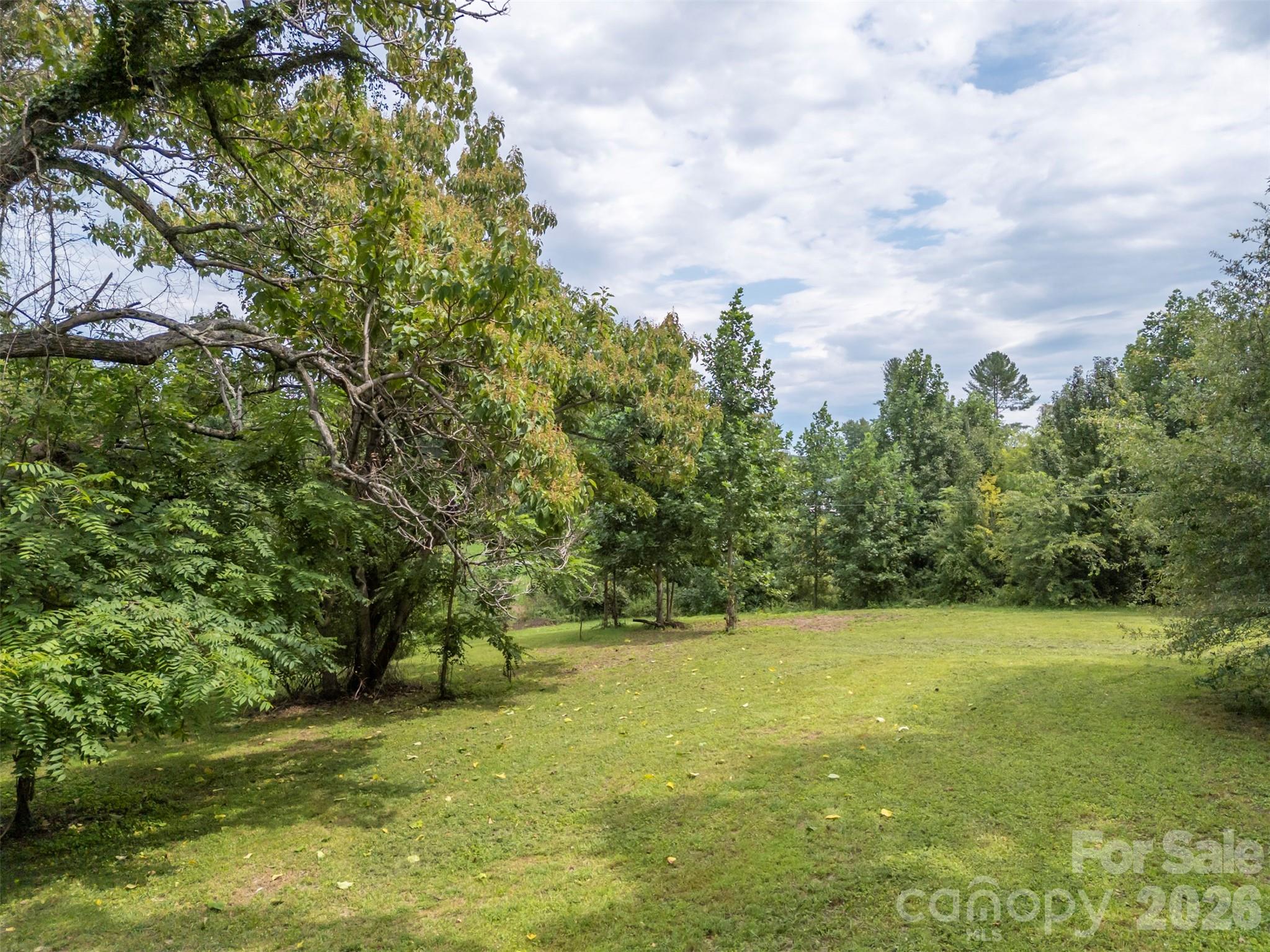 375 E King Street — East Flat Rock