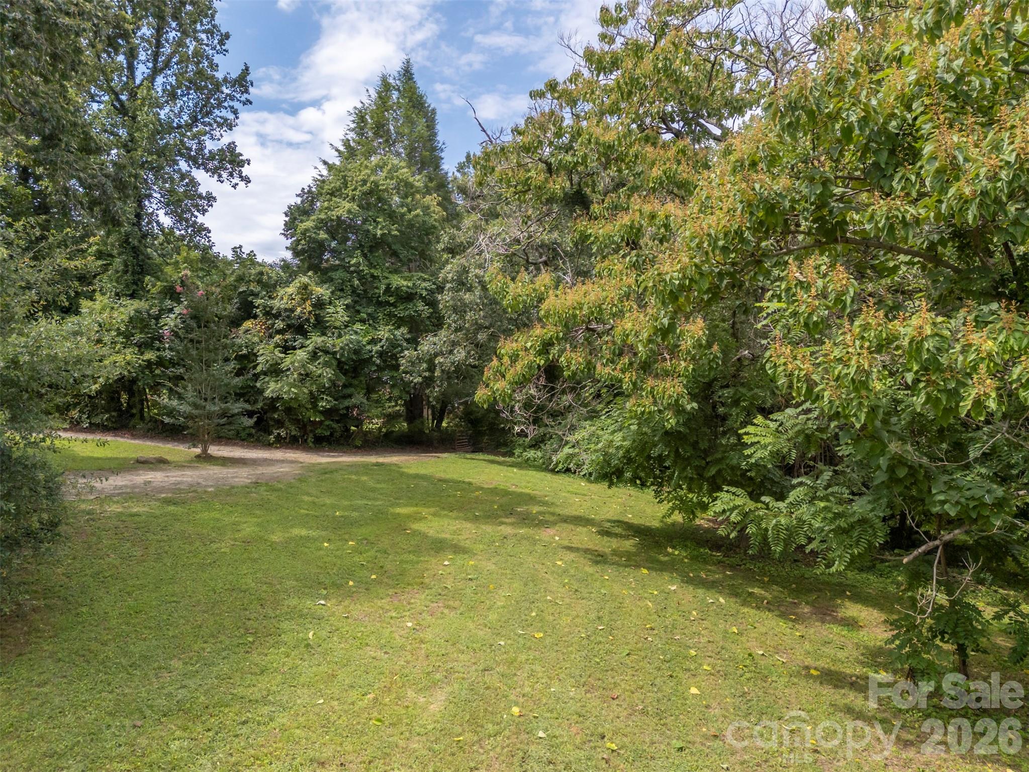 375 E King Street — East Flat Rock